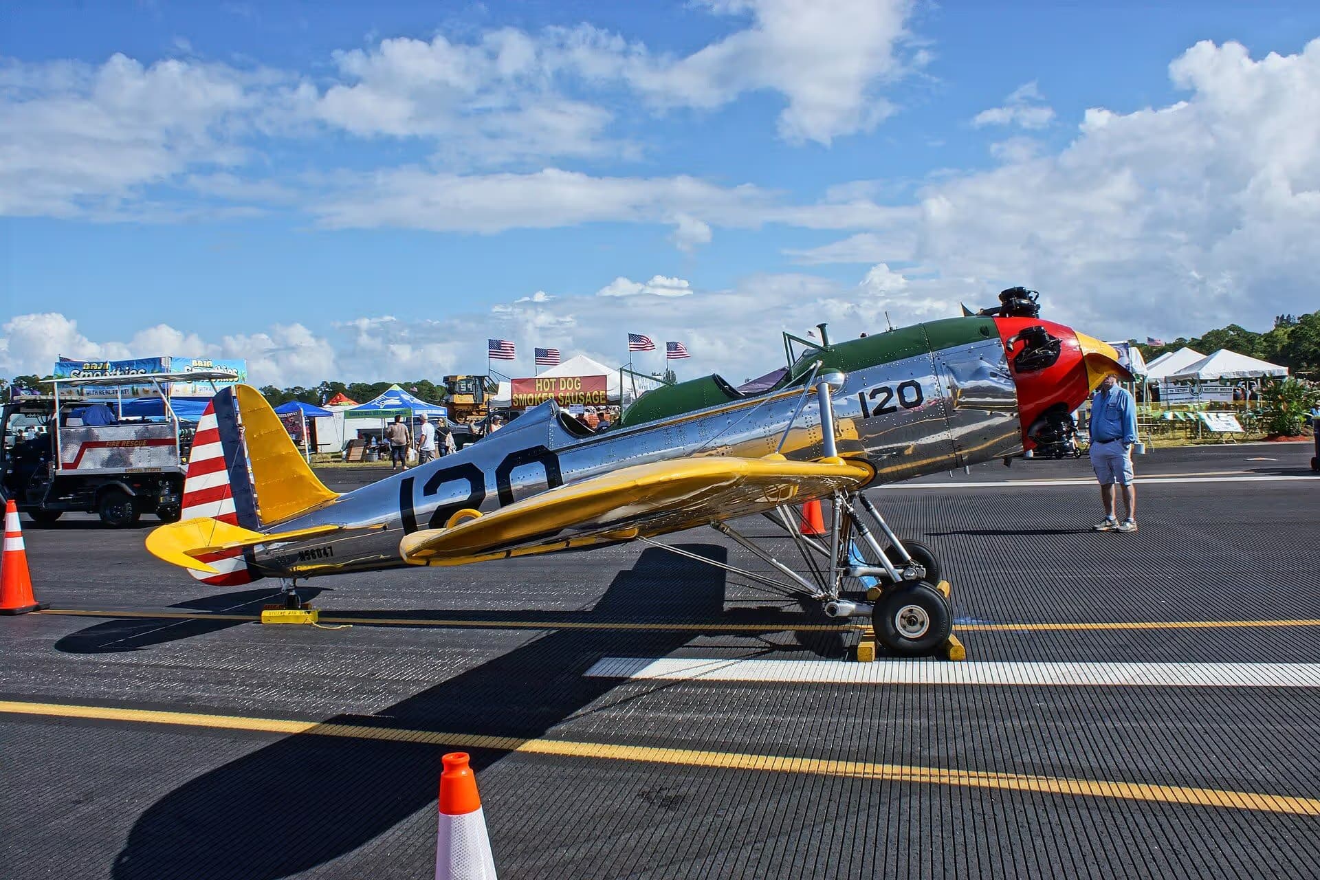 Unidentified — Single-engine aircraft