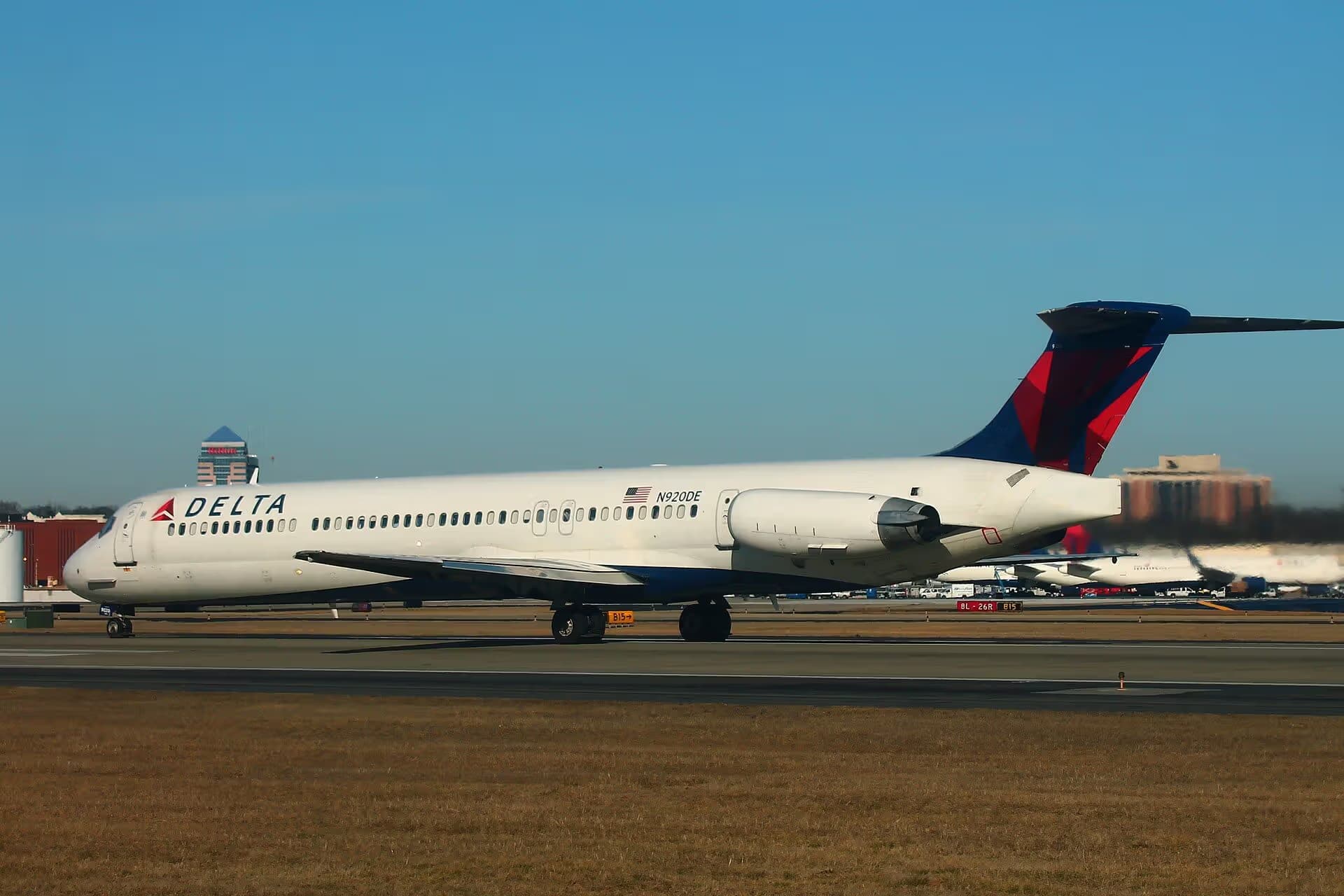 N920DE — Aircraft