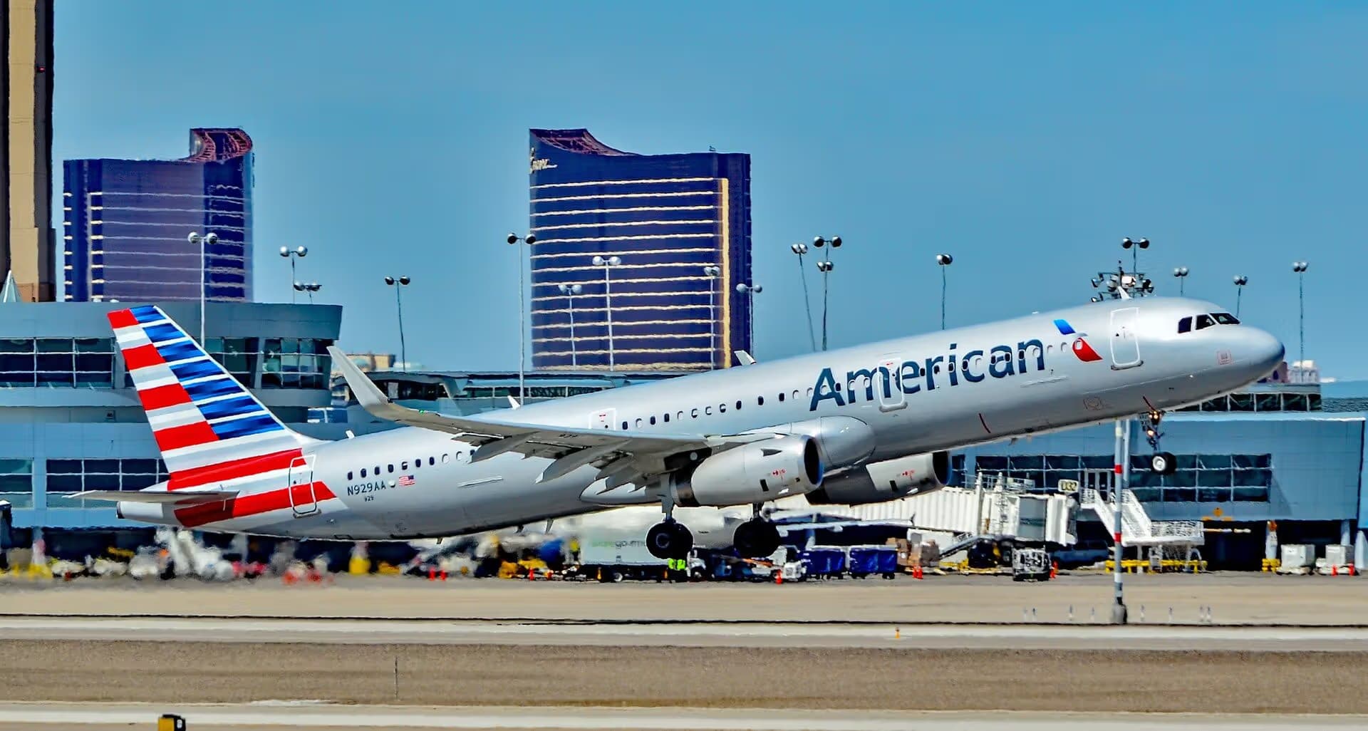 N929AA — Airbus
