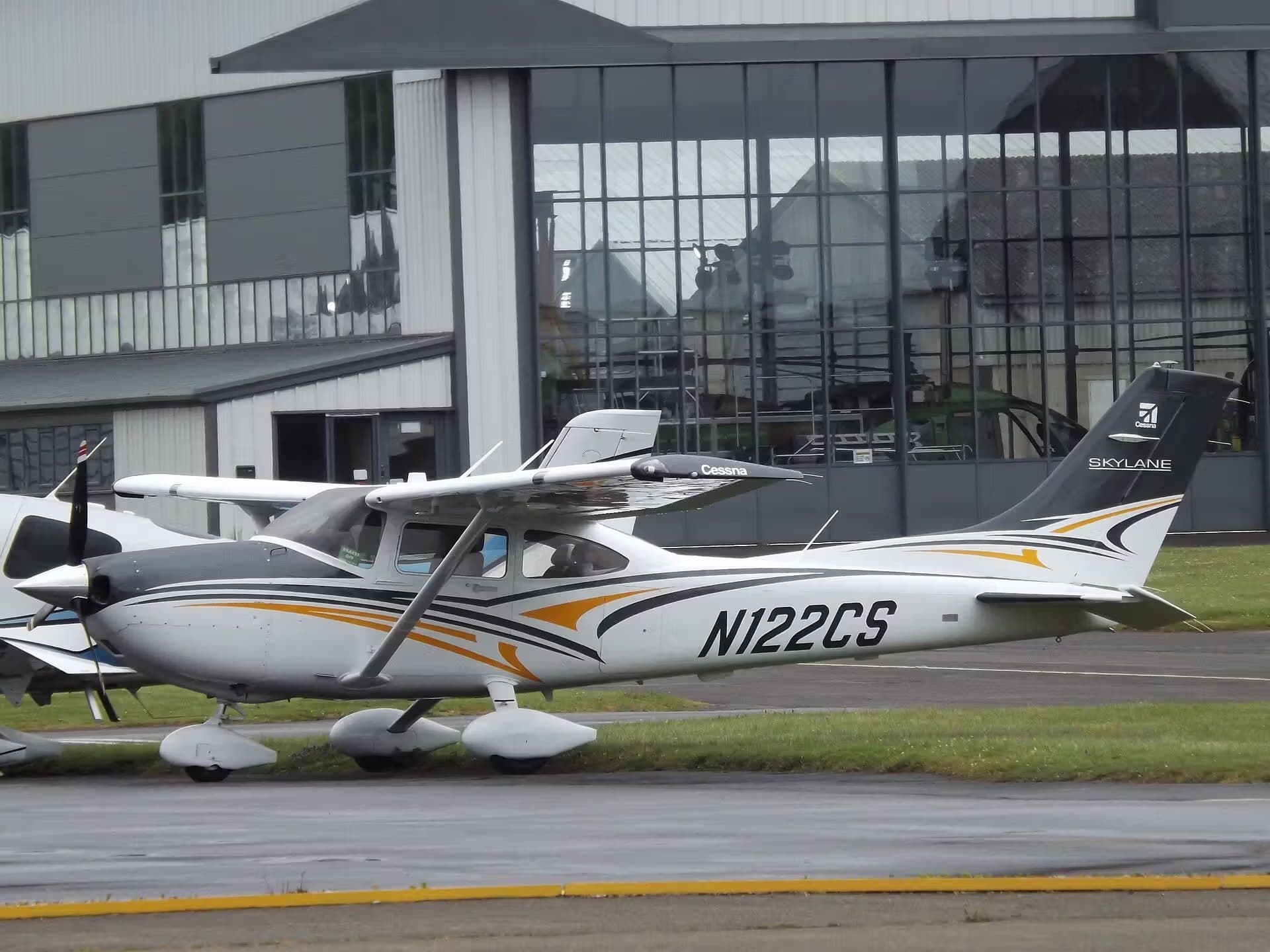 N122CS — Cessna