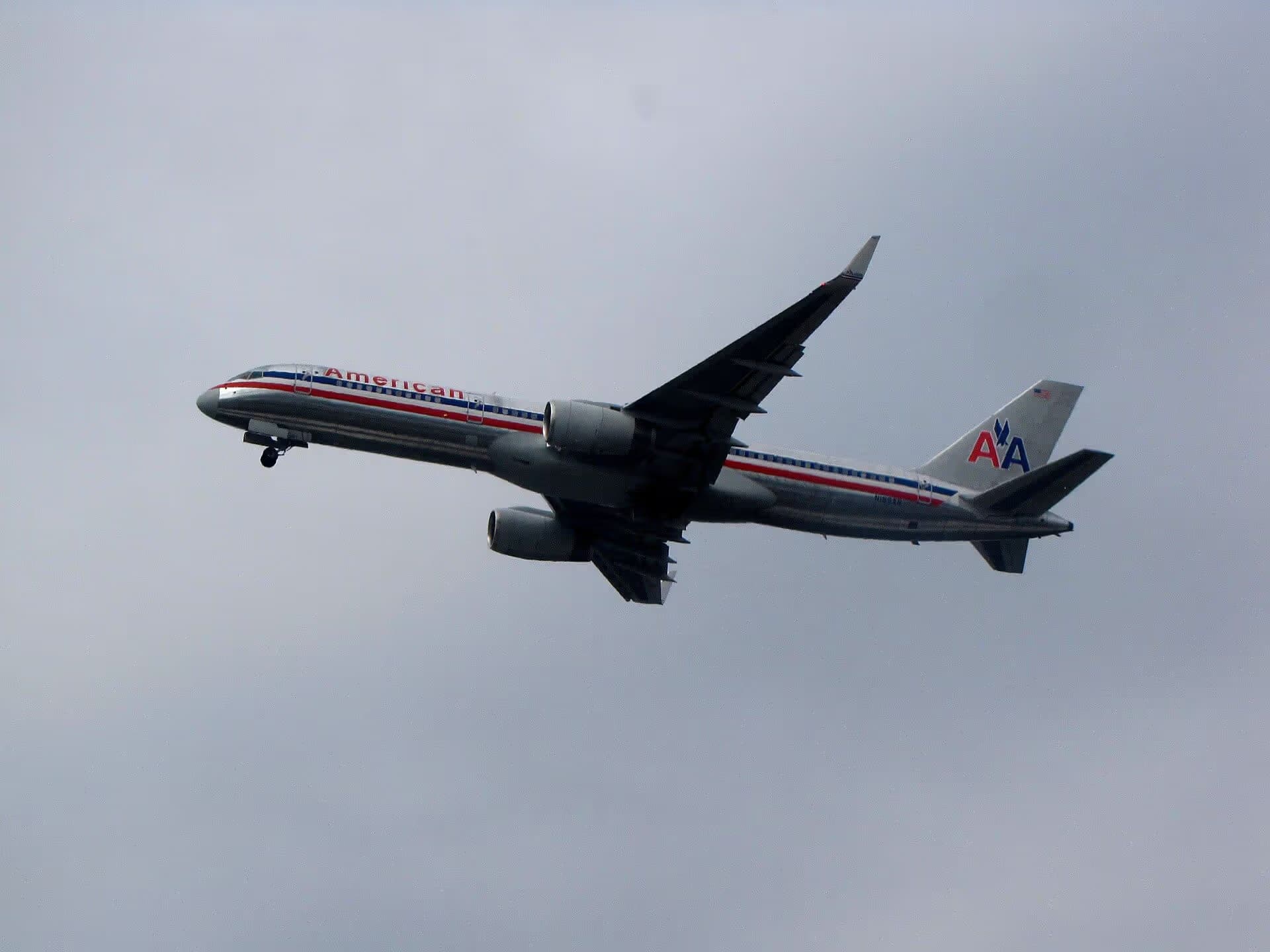 N185AN — Boeing