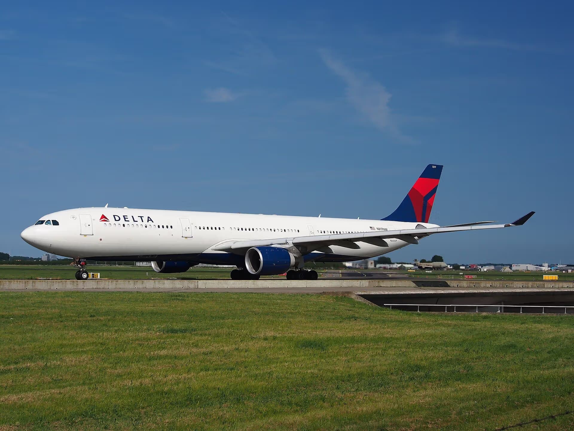 N817NW — Airbus