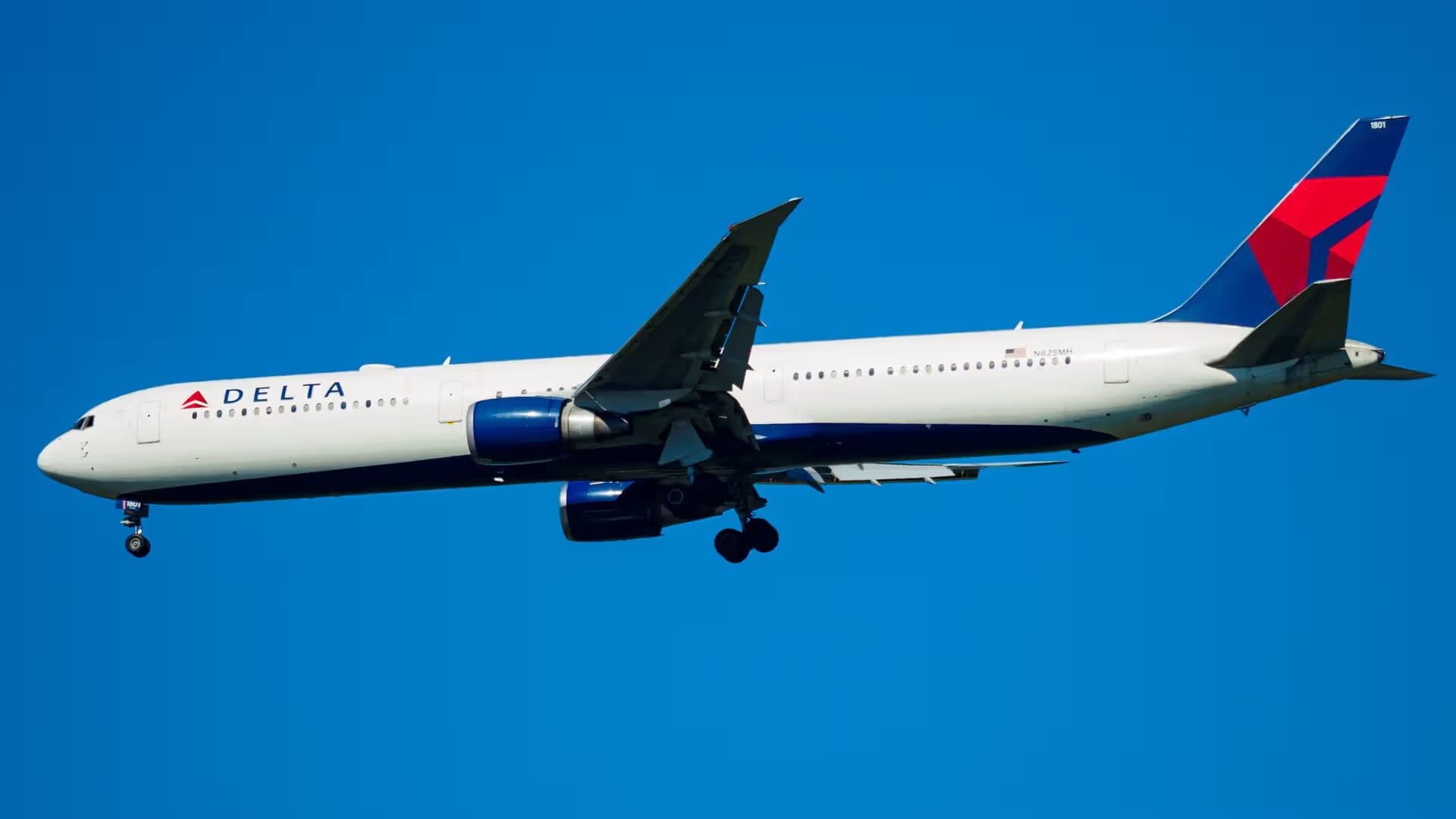 N825MH — Boeing