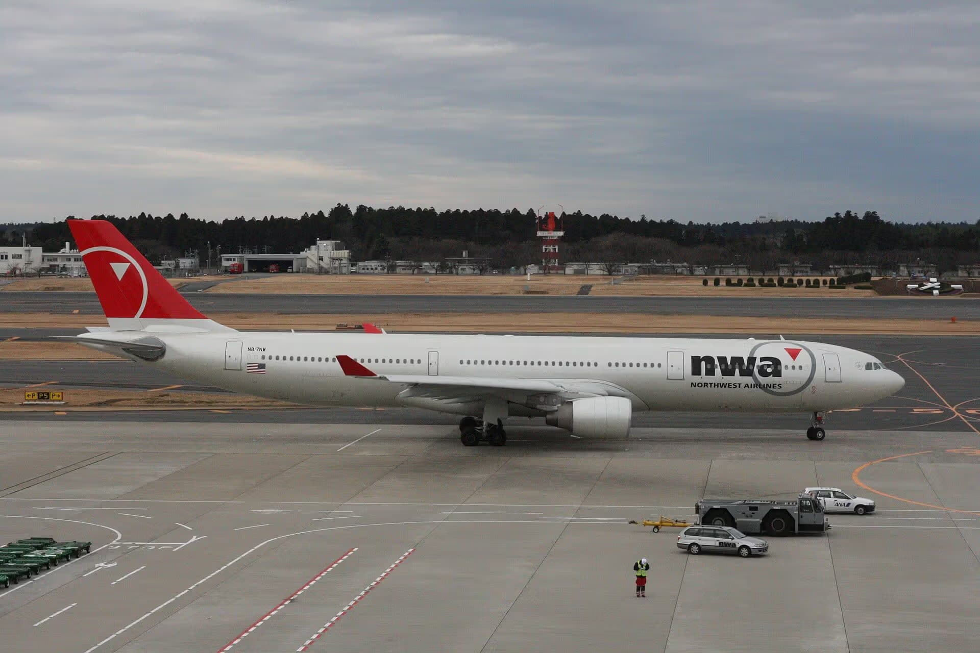 N817NW — Airbus