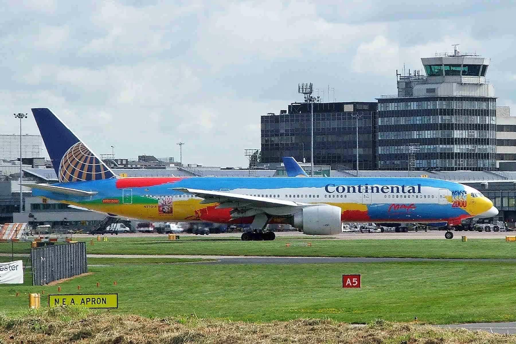 N77014 — Boeing
