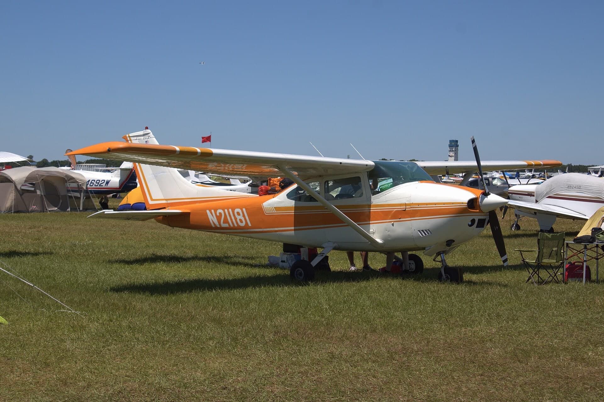 N21181 — Single-engine aircraft