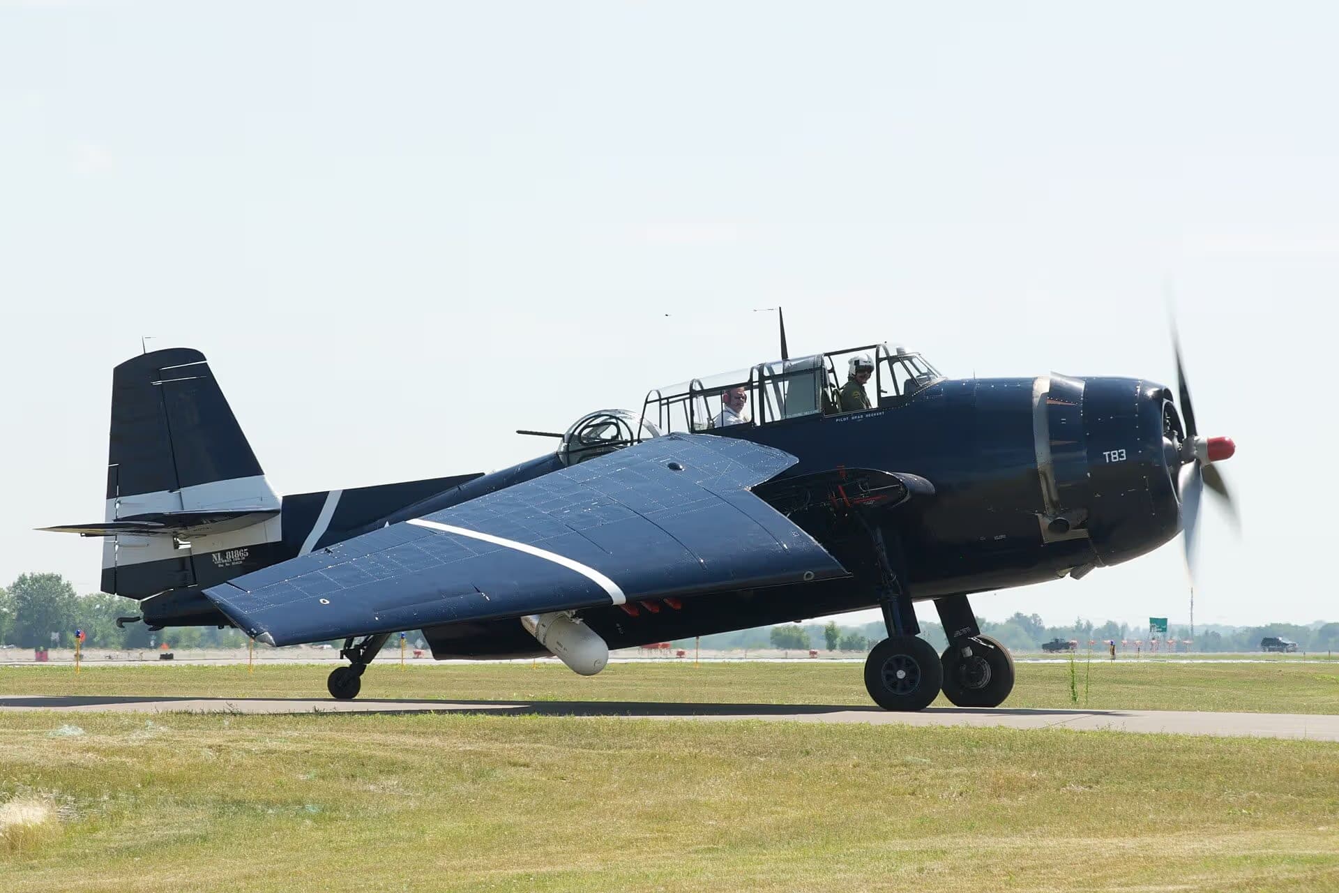 N81865 — Single-engine aircraft at Flying Cloud Airport