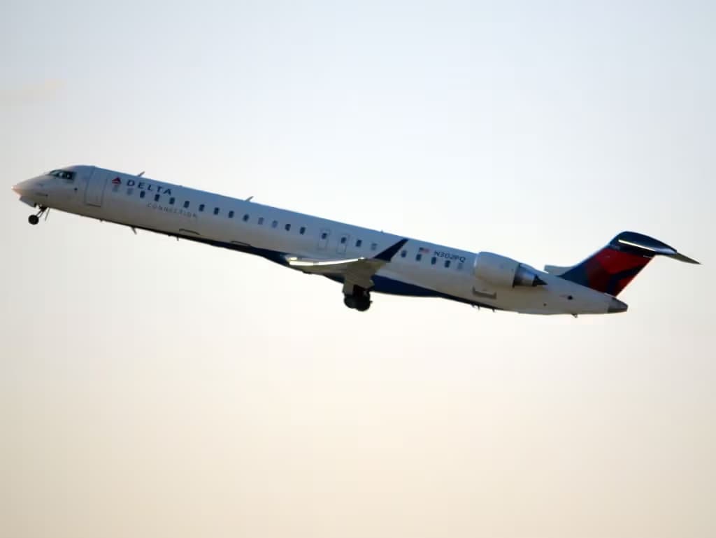 N302PQ — Bombardier