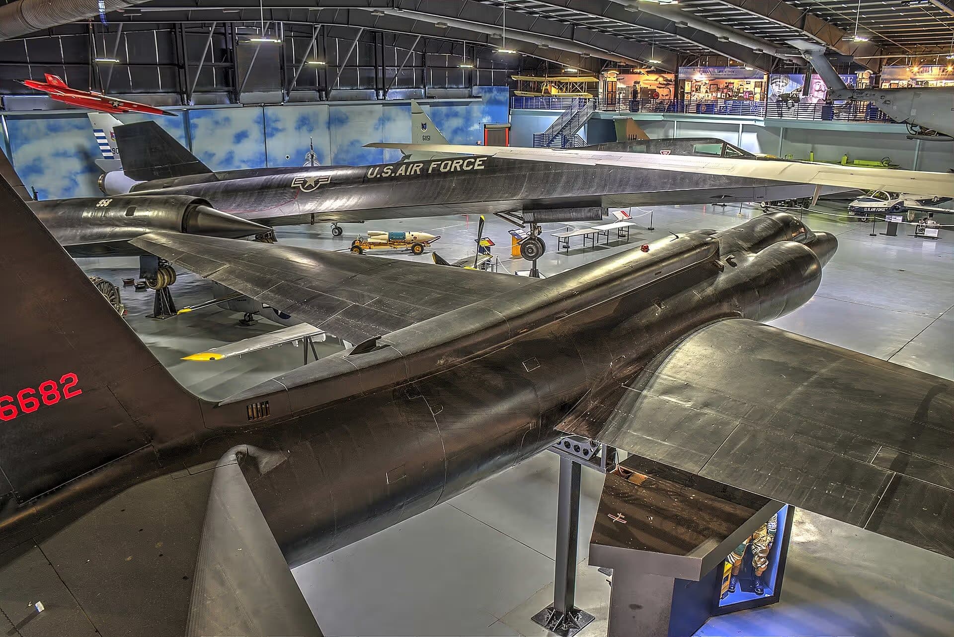 Unidentified — Twin-engine aircraft