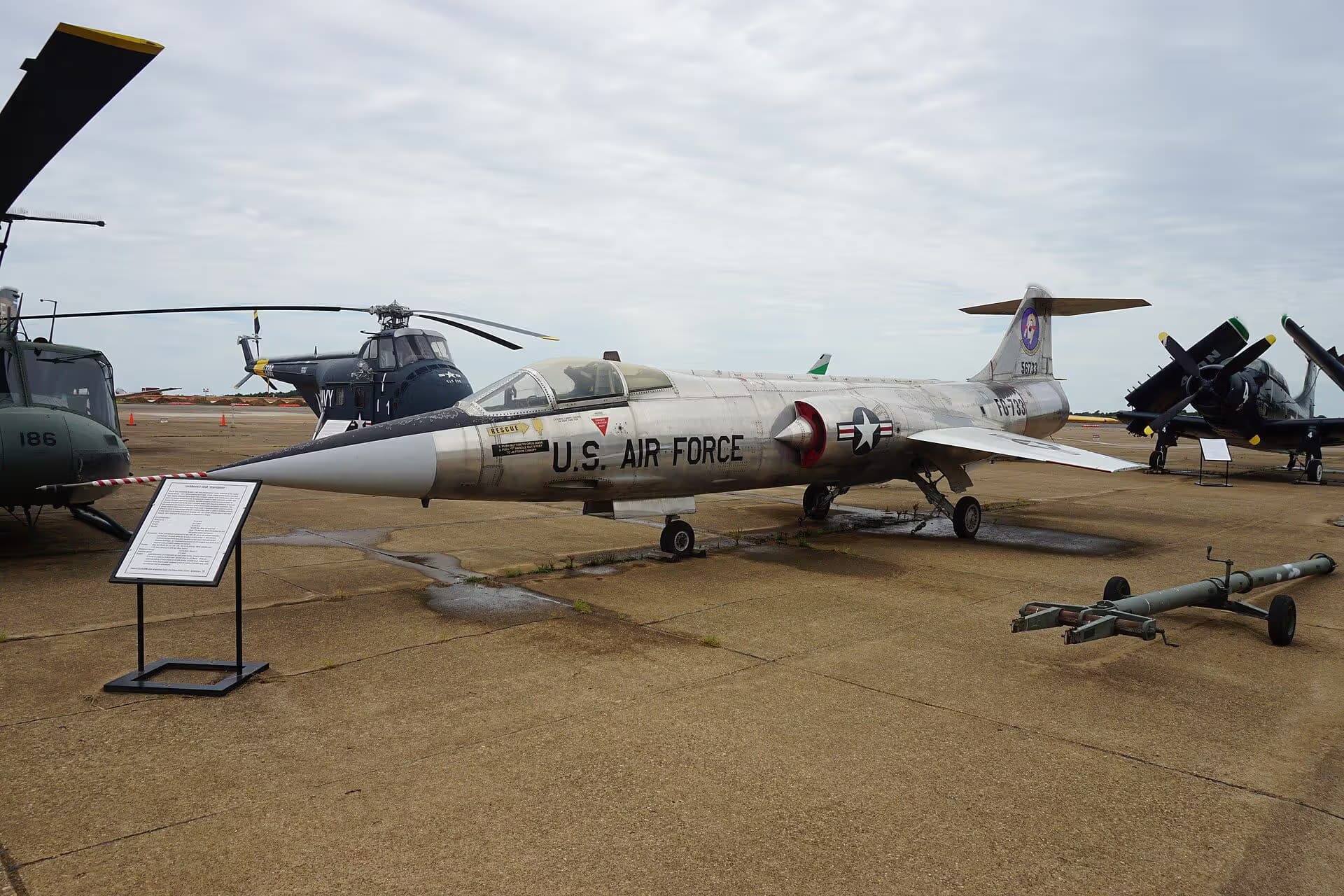 Unidentified — Lockheed