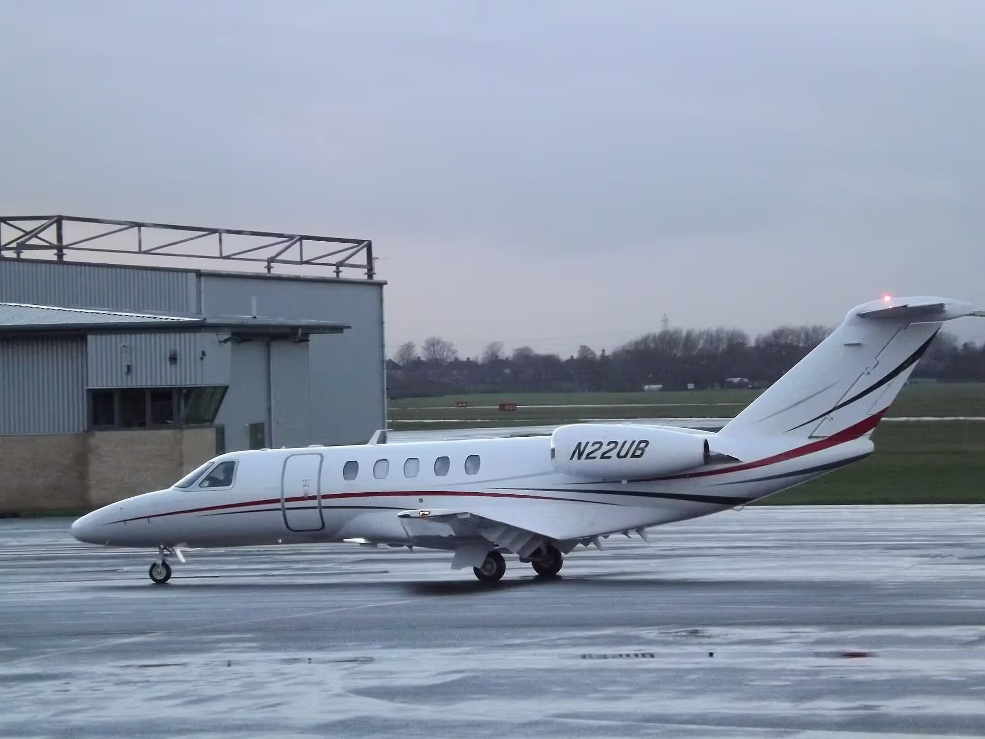 N22UB — Business jet