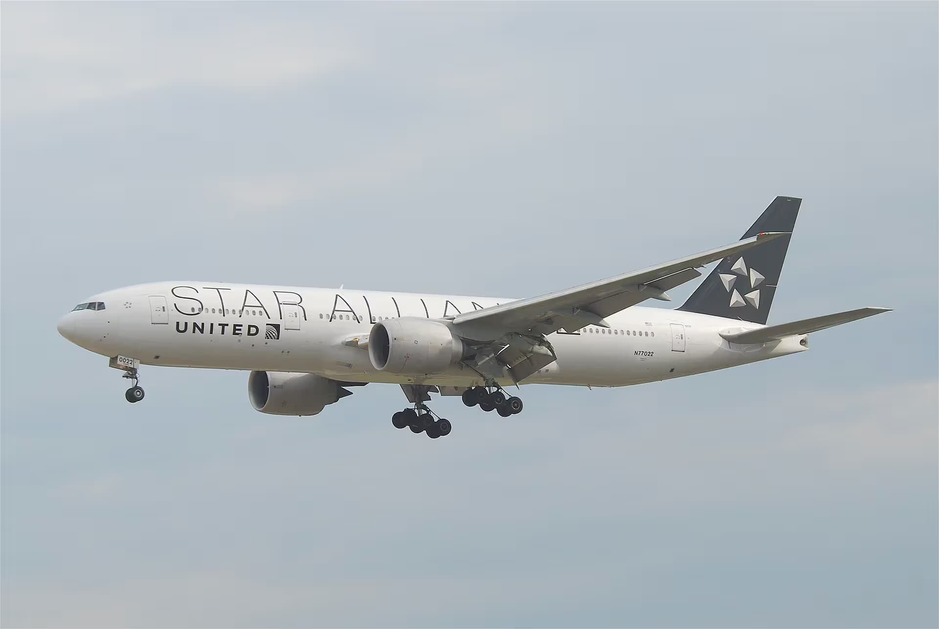 N77022 — Boeing