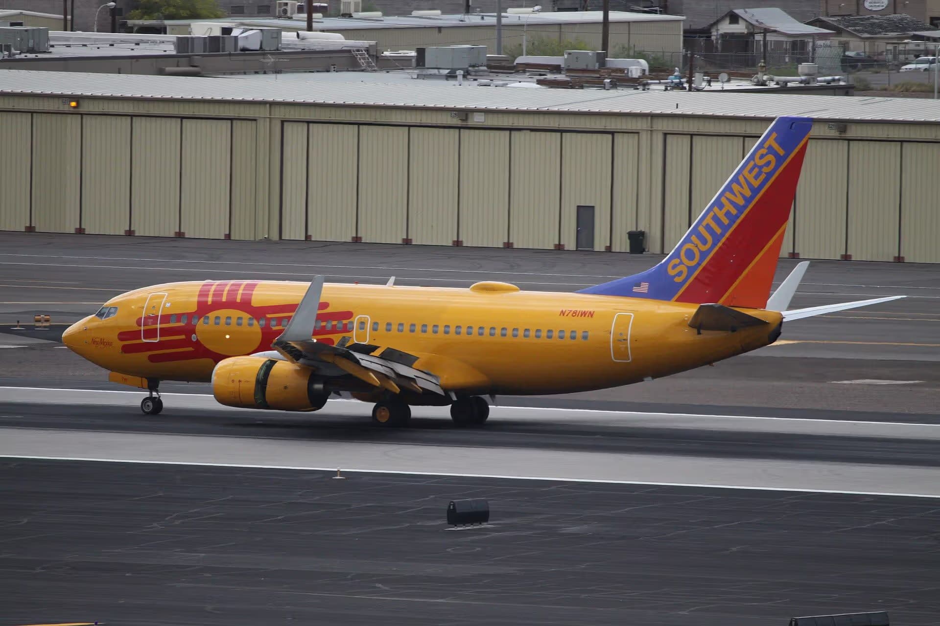 N781WN — Boeing