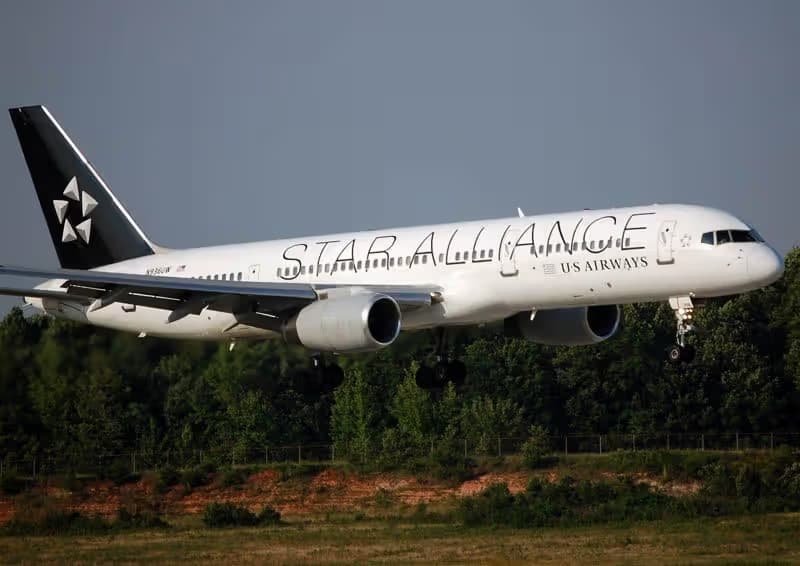 N936UW — Twin-engine aircraft