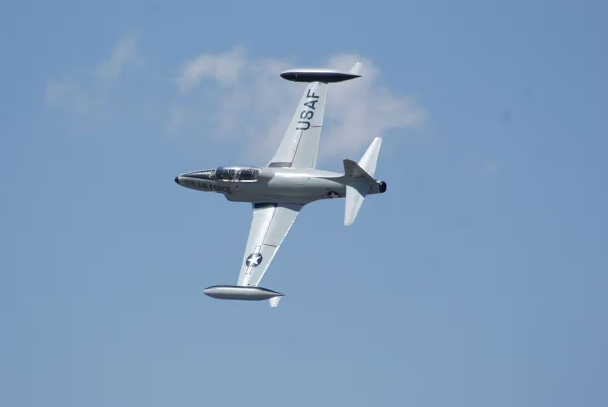 Unidentified — Lockheed