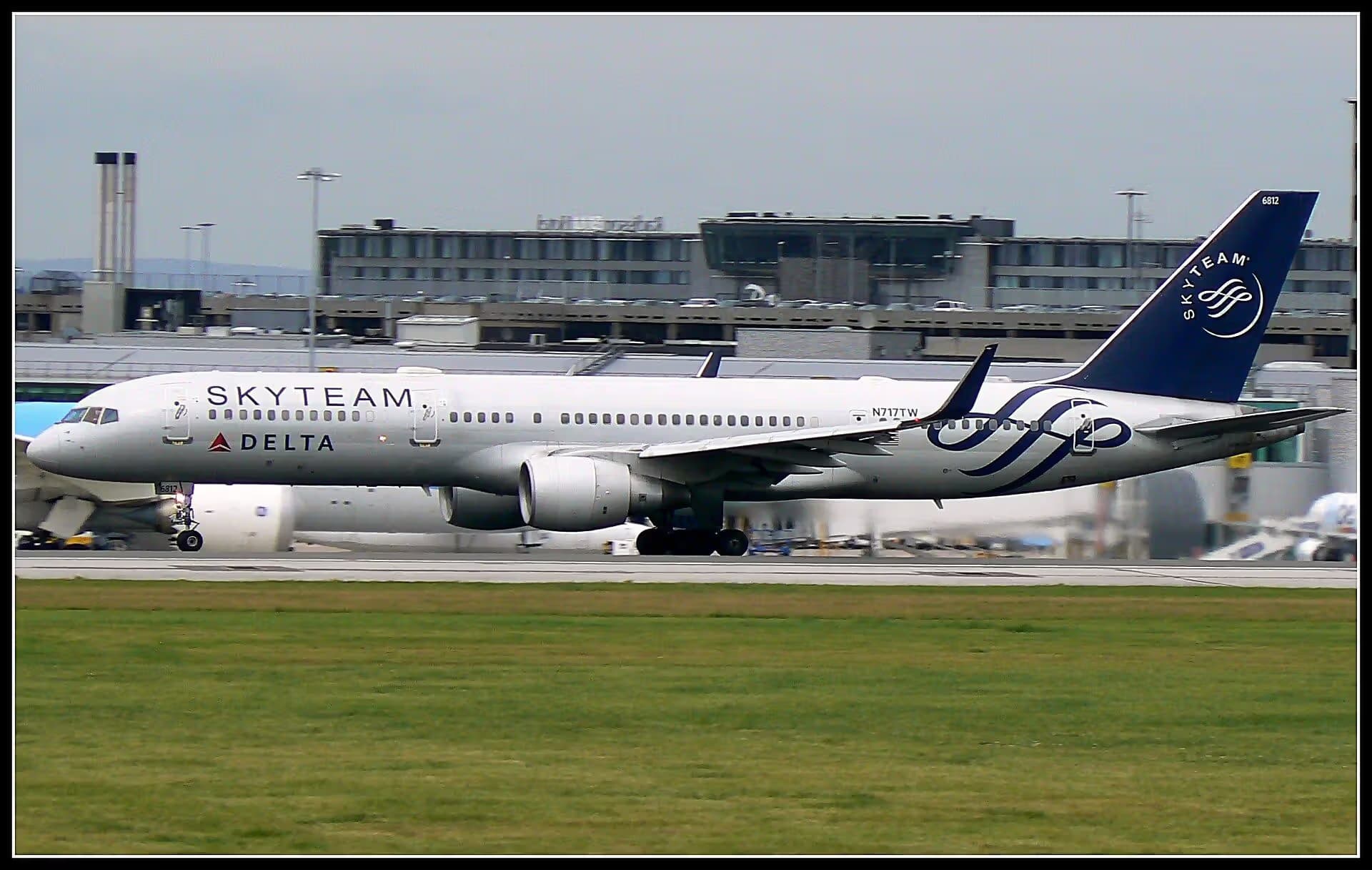 N717TW — Boeing at Manchester Airport