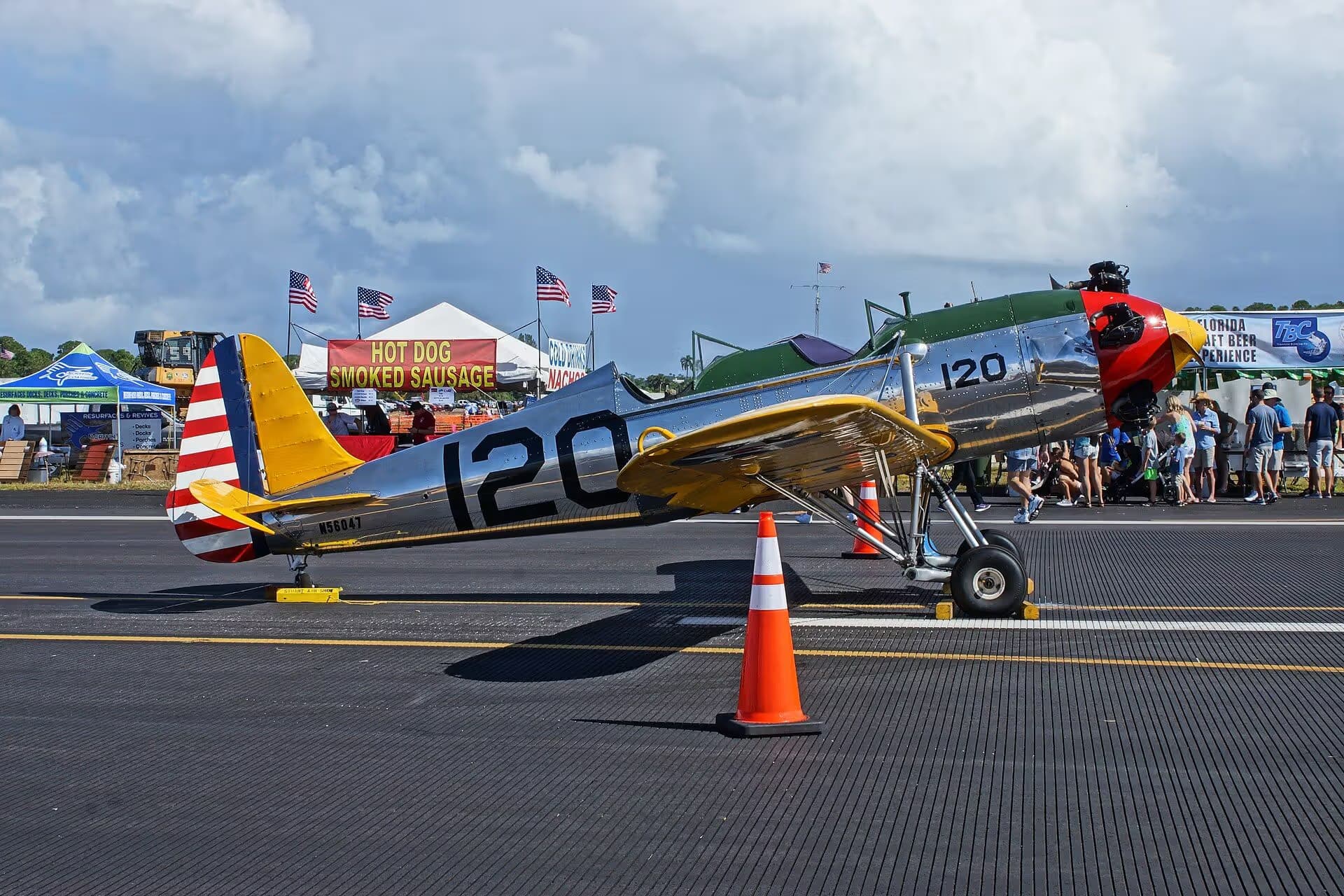 Unidentified — Single-engine aircraft