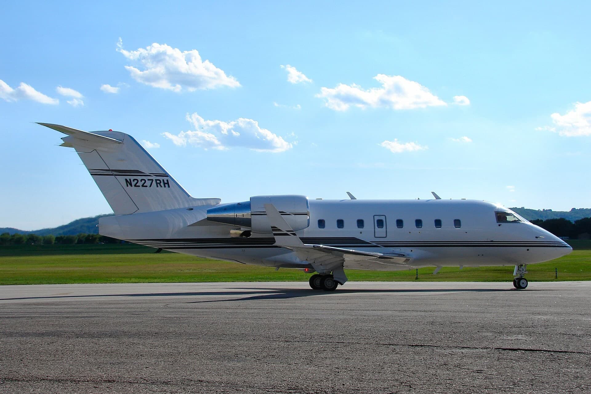 N227RH — Business jet