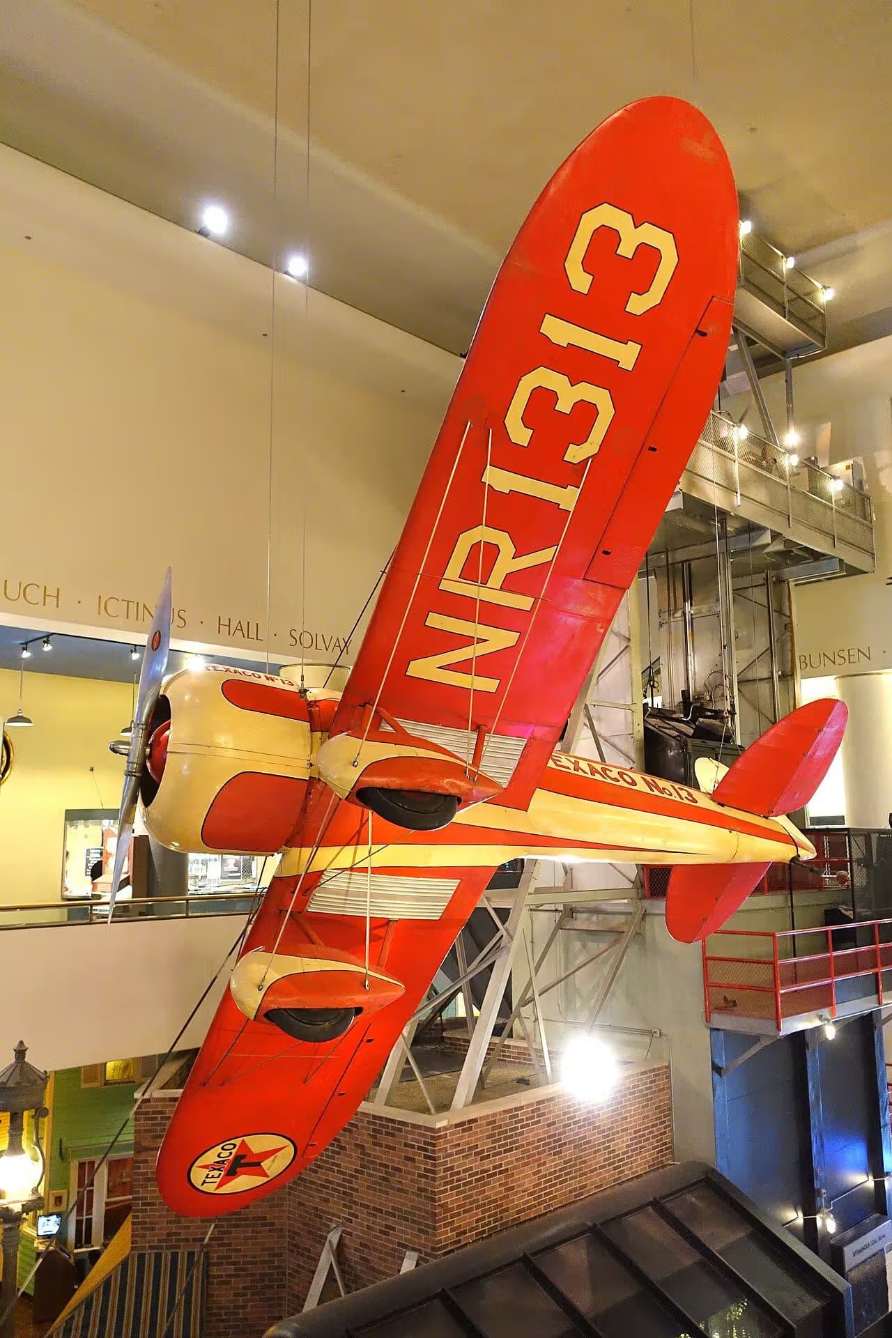 Unidentified — Single-engine aircraft