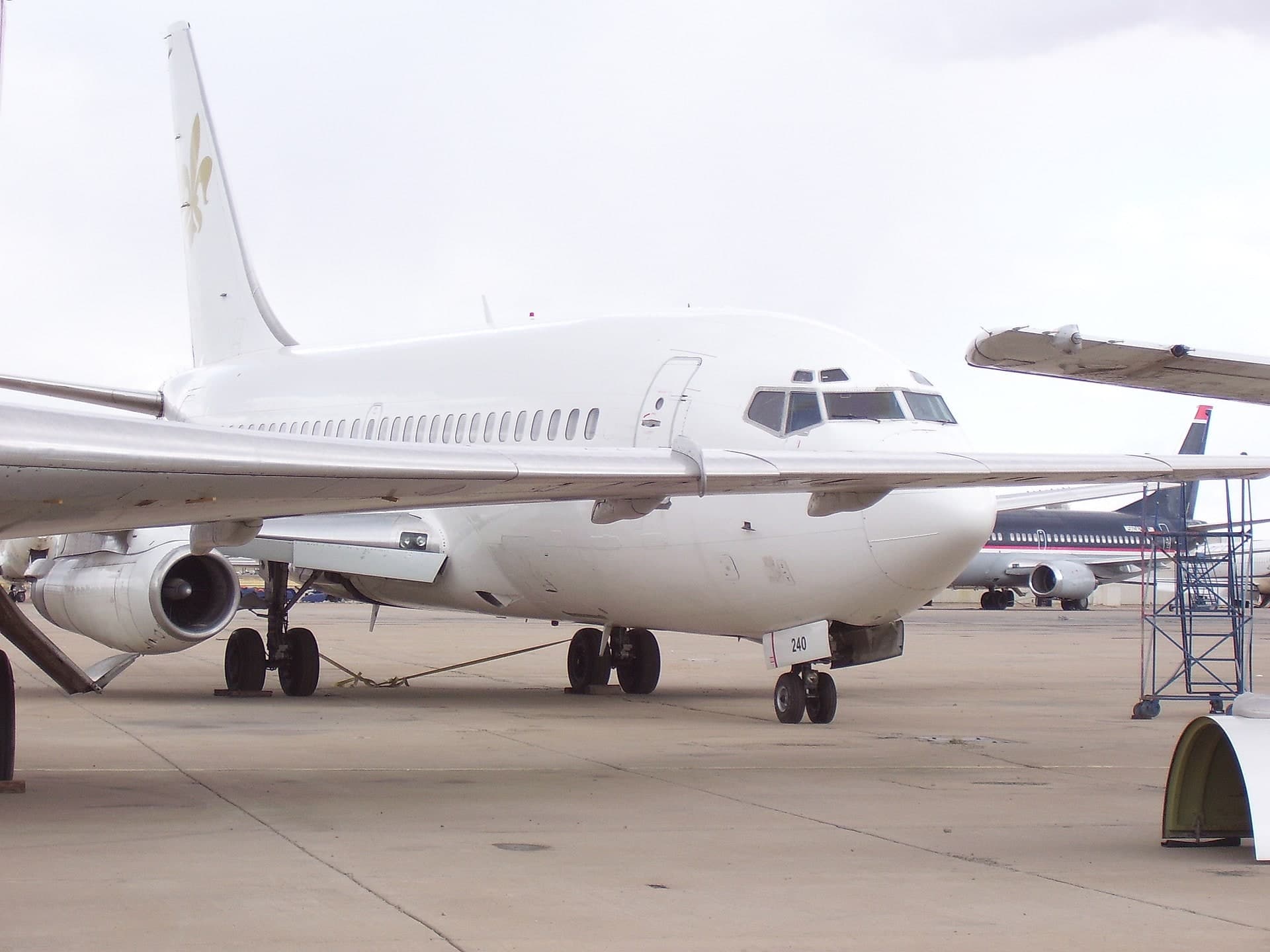 N240AU — Boeing