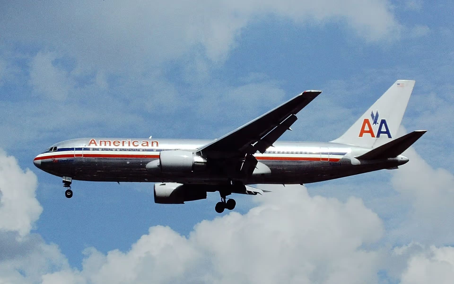 N312AA — Boeing