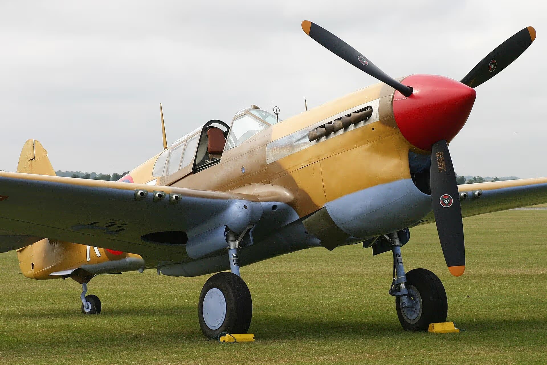 Unidentified — Single-engine aircraft