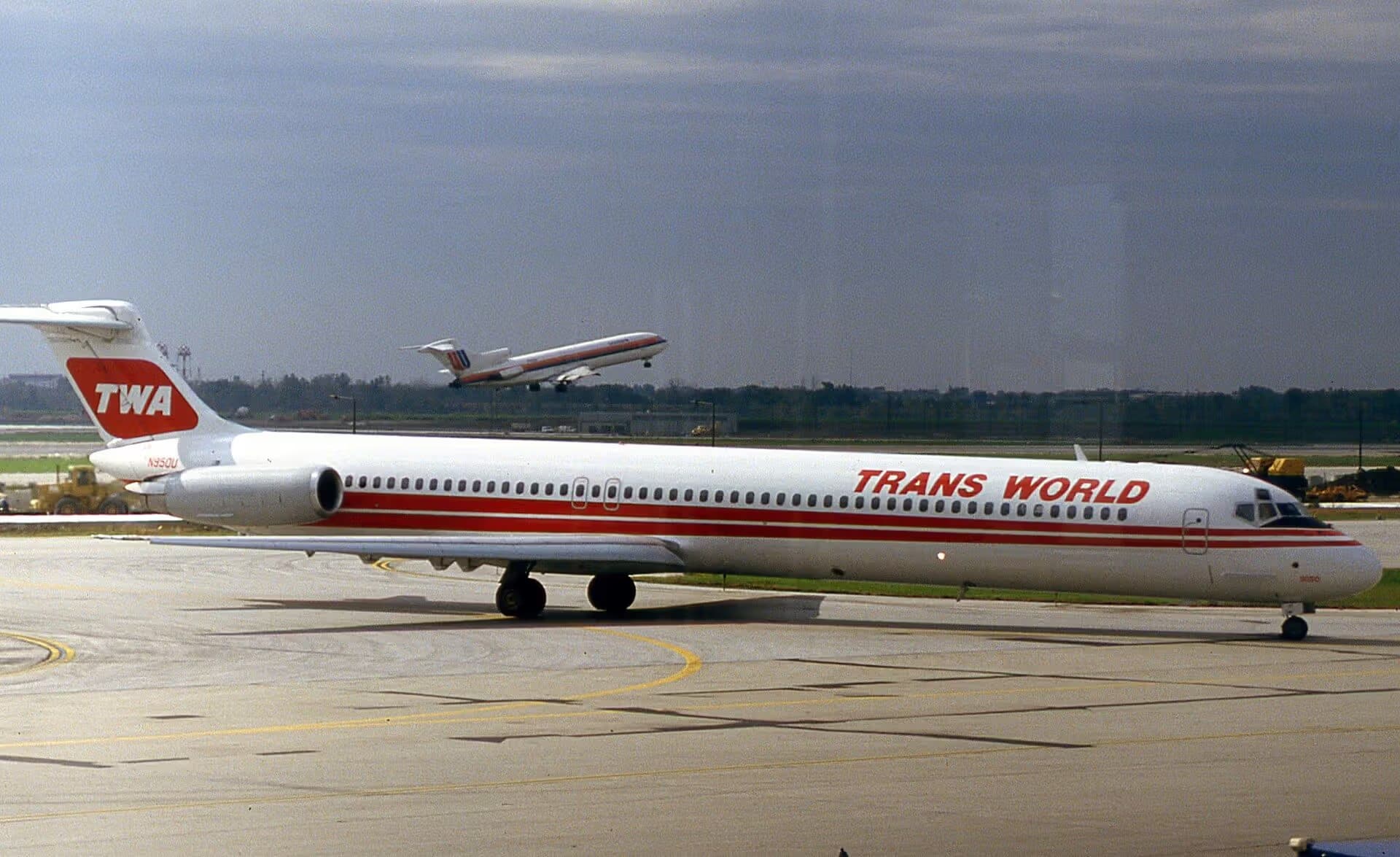 N950U — Twin-engine aircraft