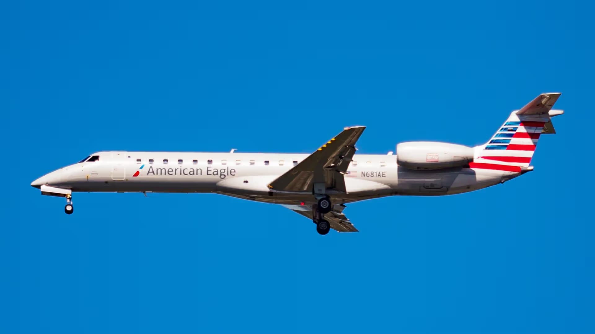 N681AE — Embraer