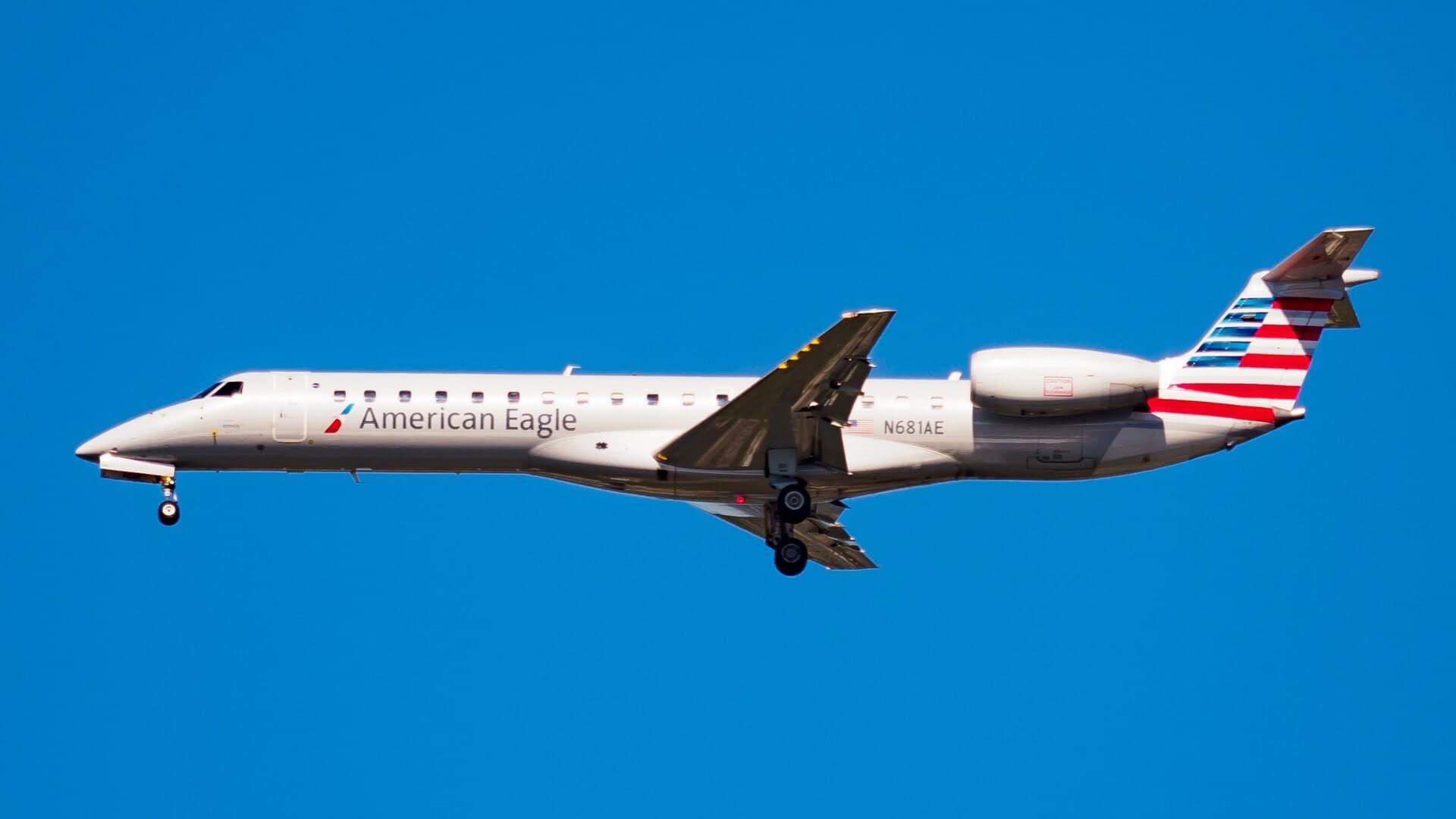 N681AE — Embraer