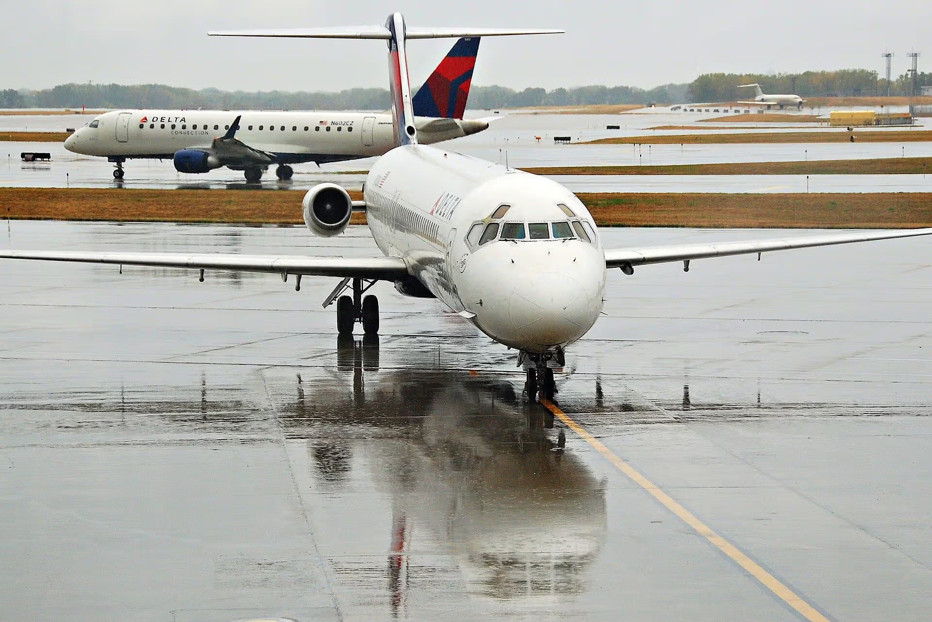 N782NC — Twin-engine aircraft