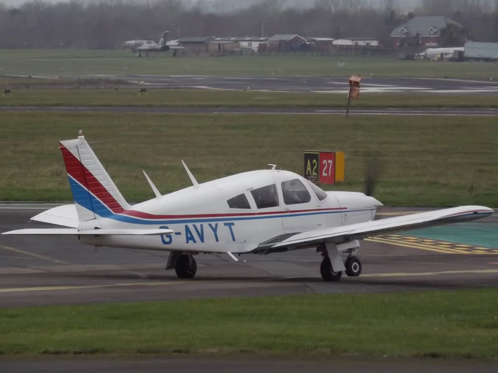 G-AVYT — Piper