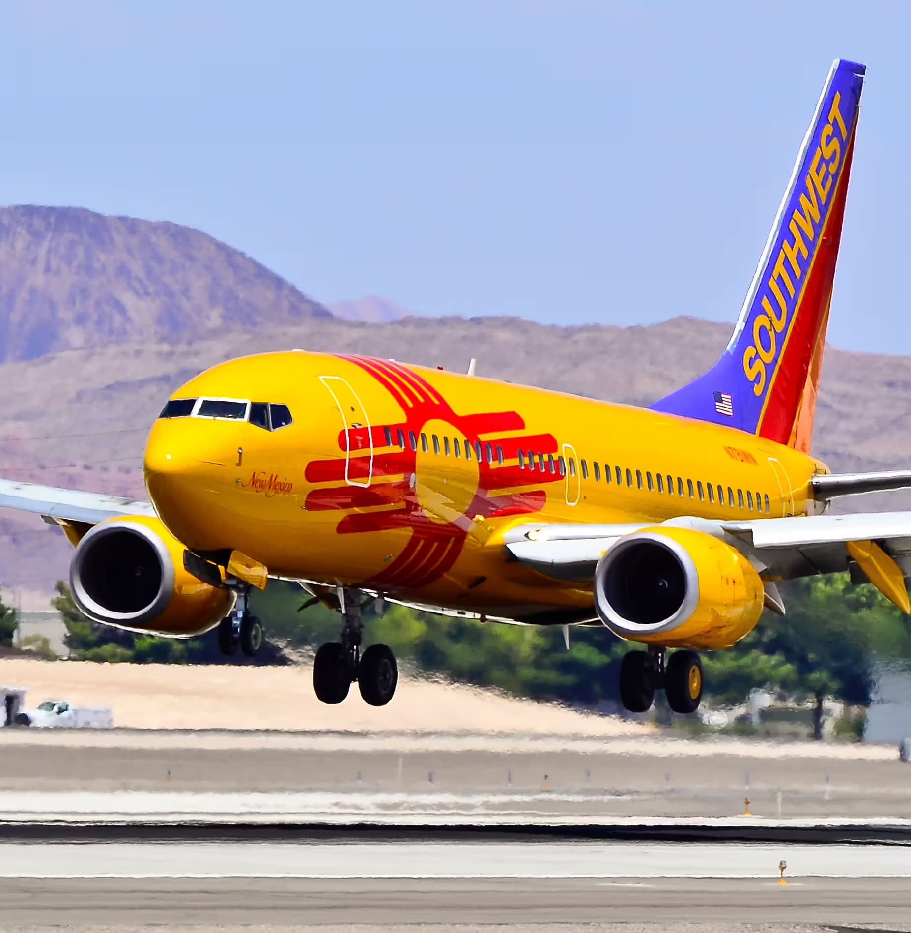 N781WN — Twin-engine aircraft