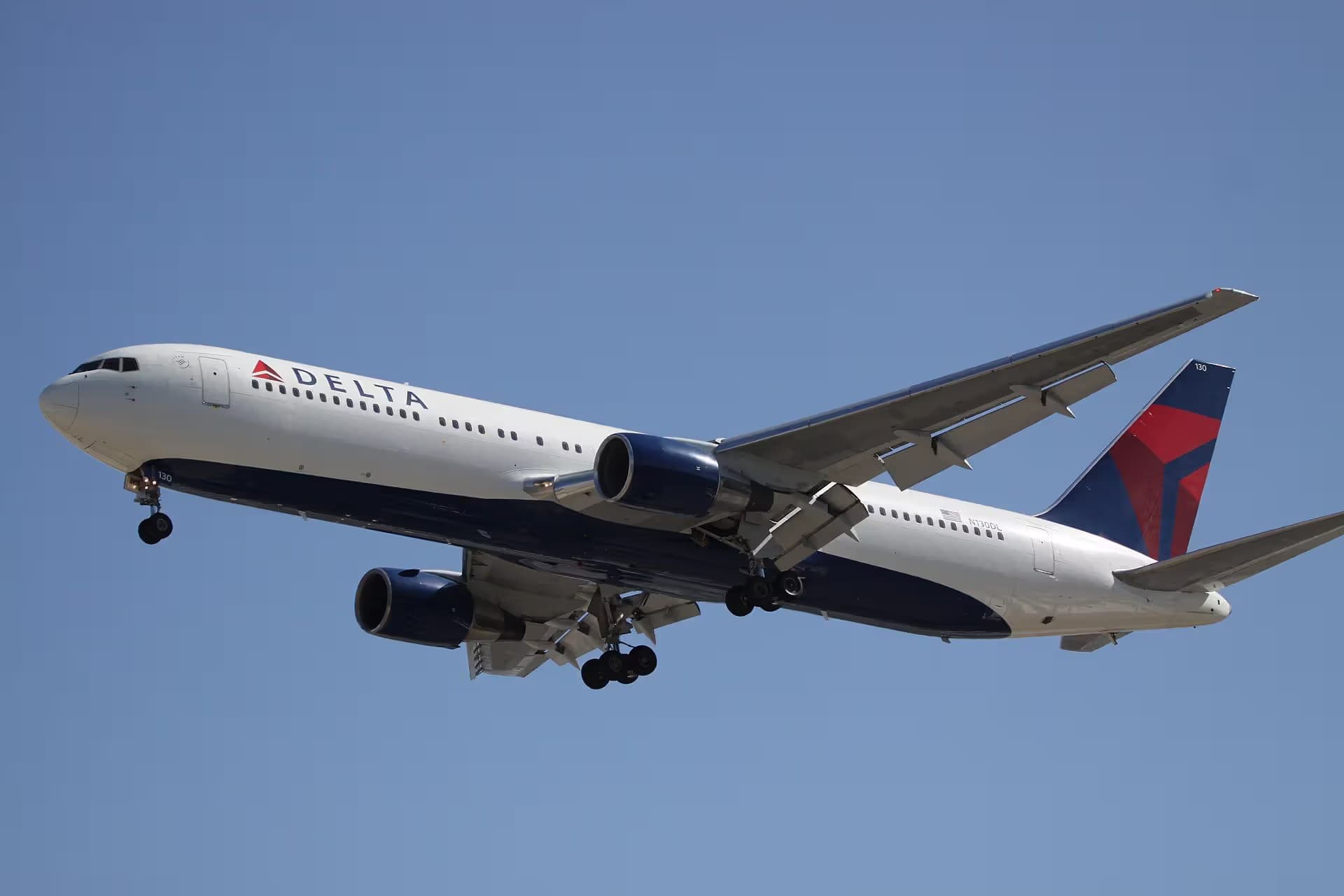 N130DL — Boeing