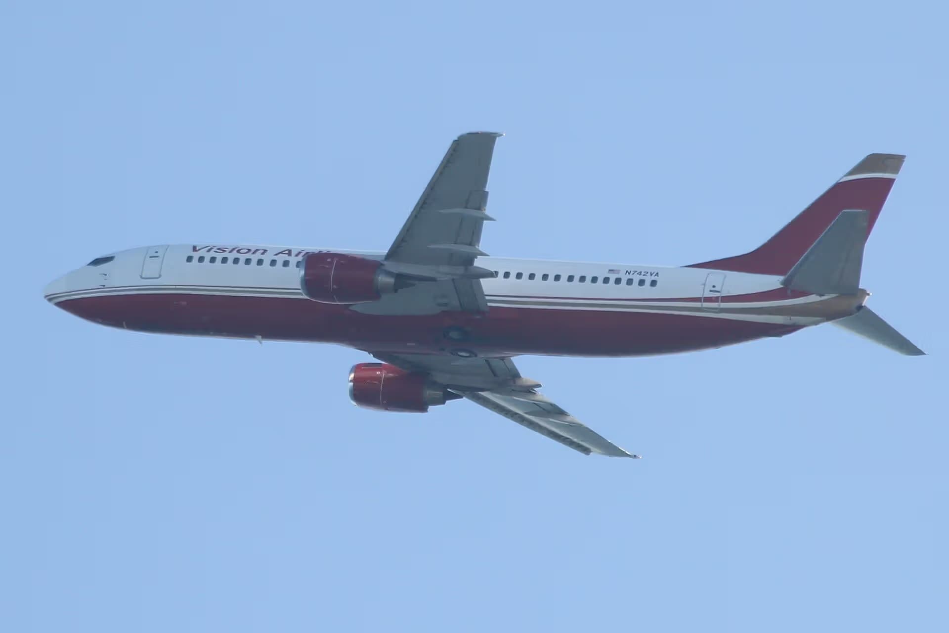 N742VA — Twin-engine aircraft