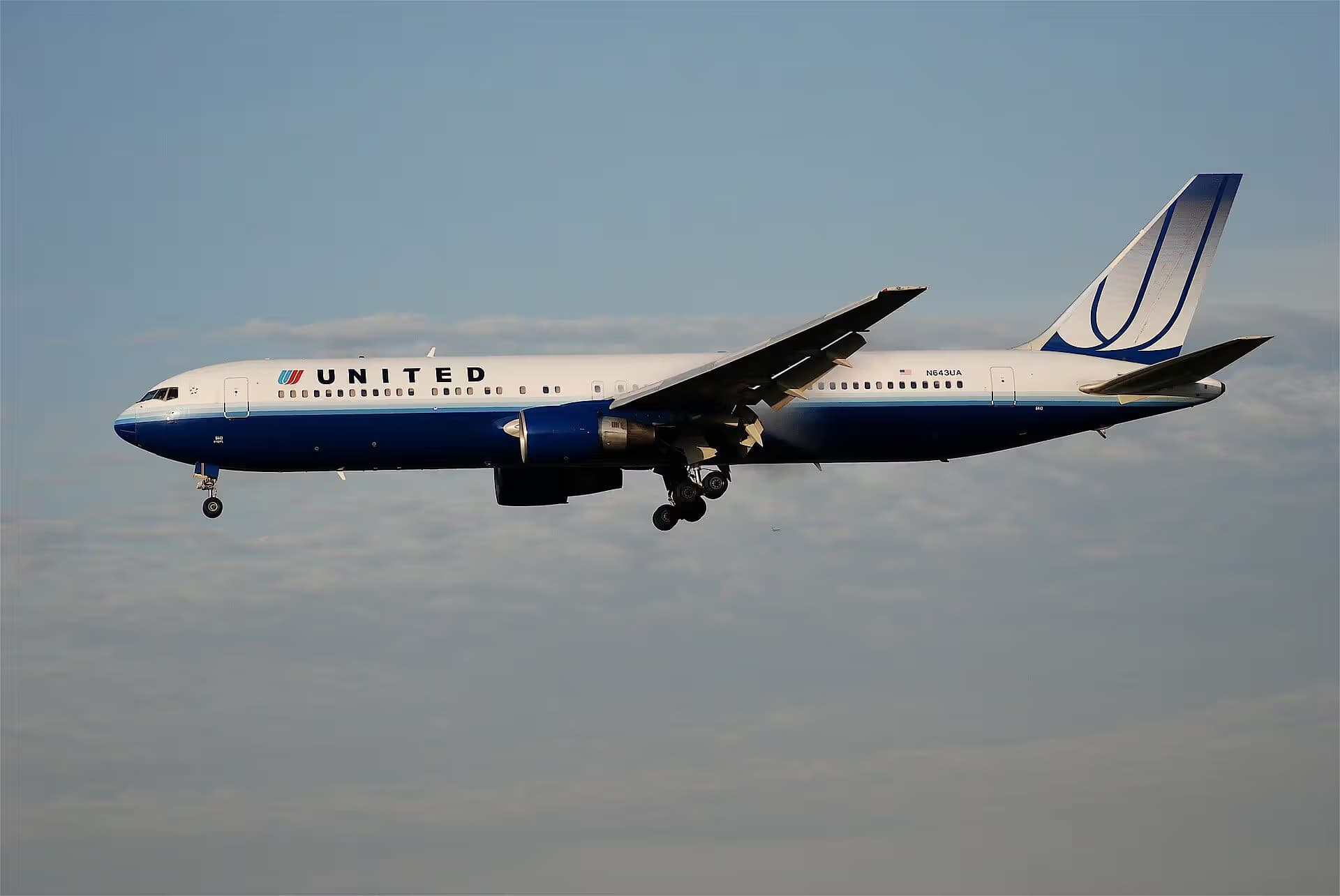 N643UA — Boeing
