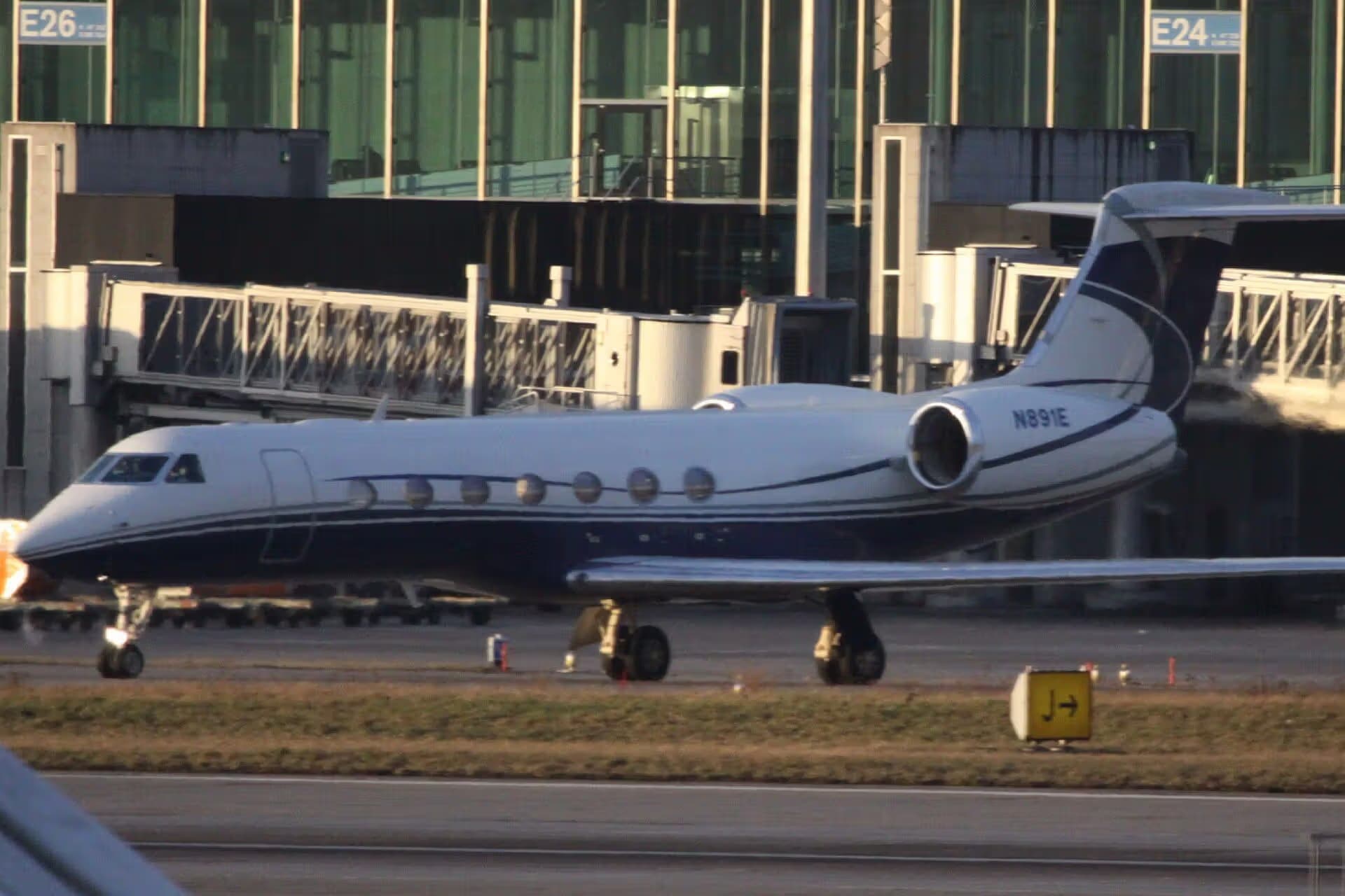 N891E — Business jet