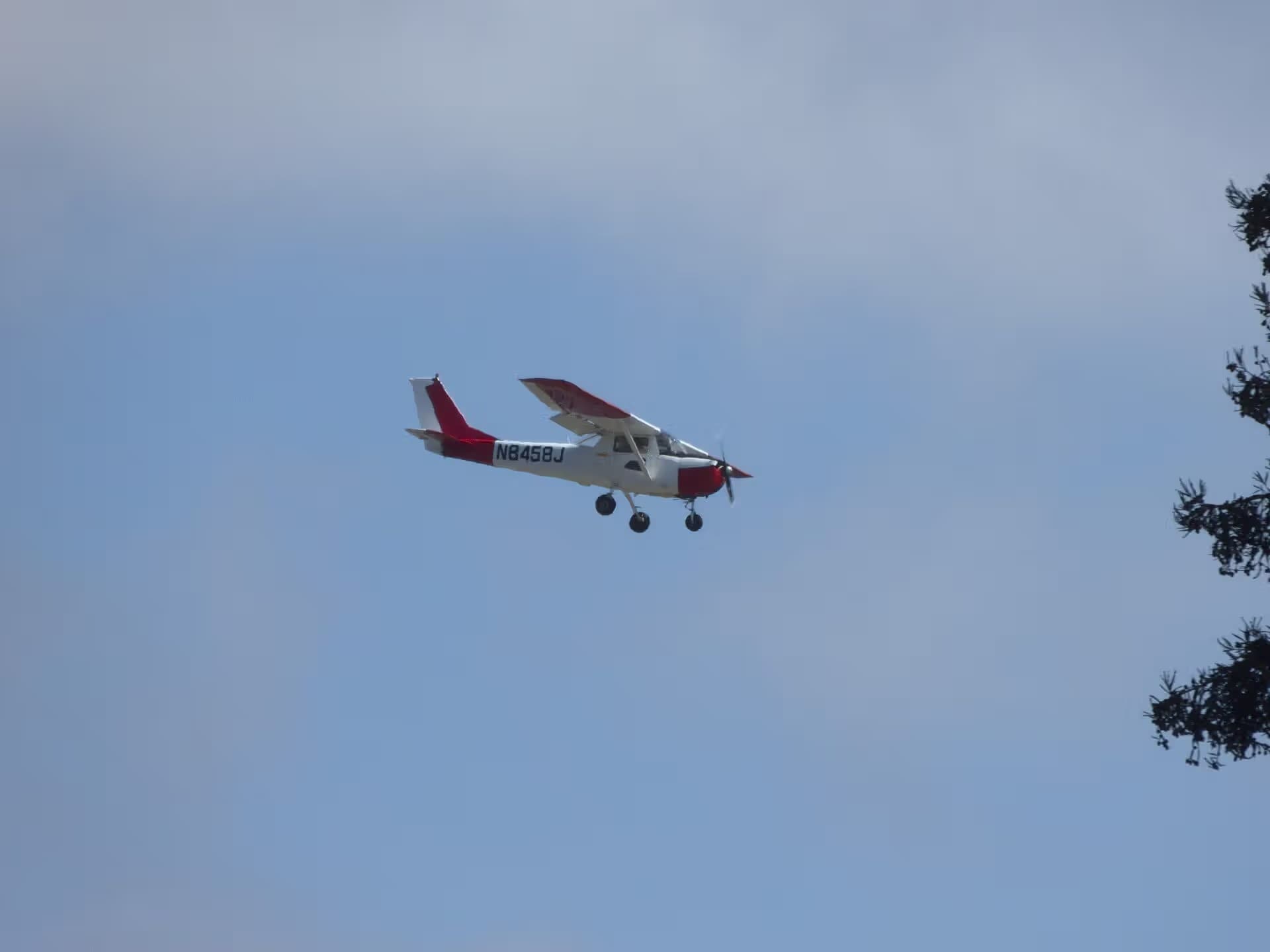 N8458J — Single-engine aircraft