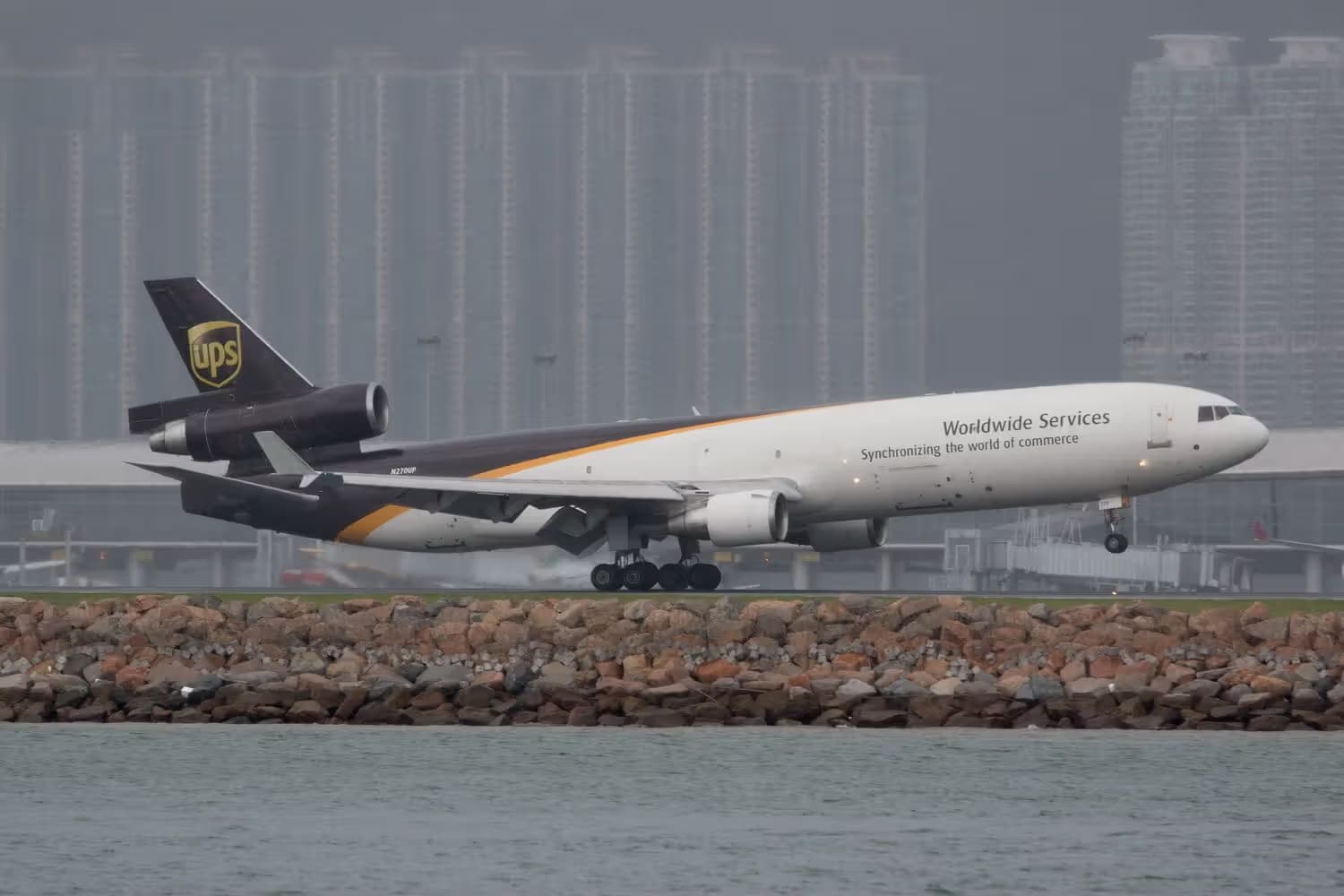 N270UP — Douglas