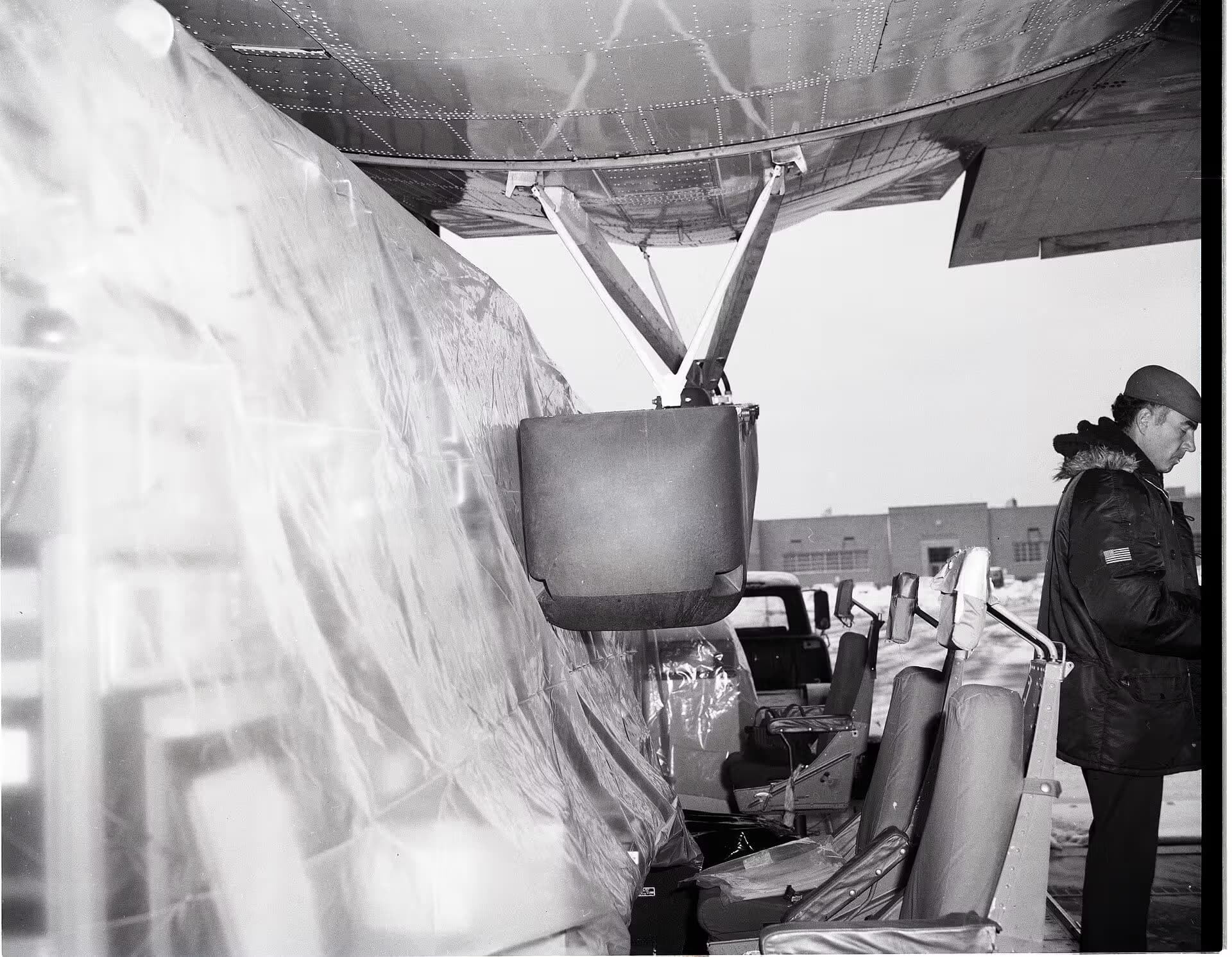 Unidentified — Aircraft