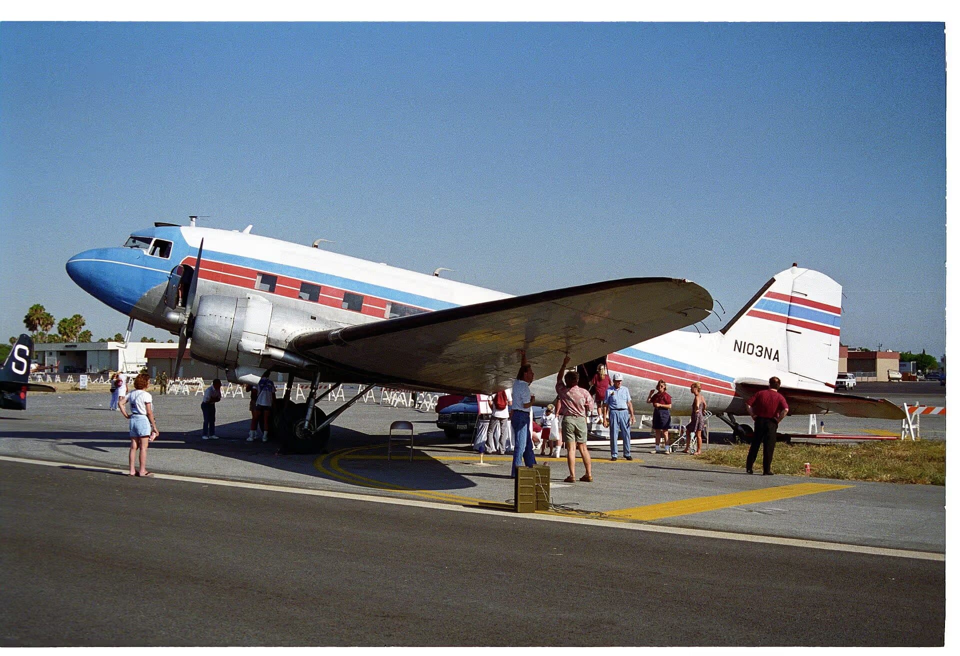 N103NA — Douglas