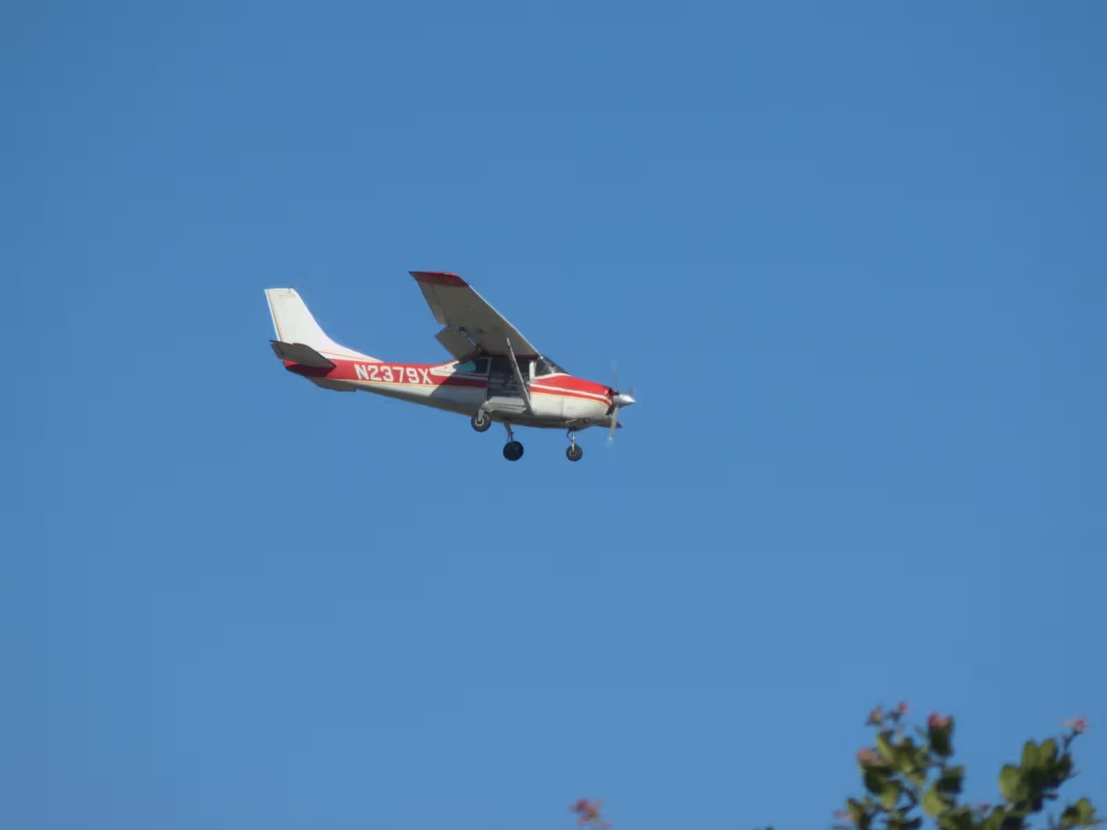 N2379X — Cessna