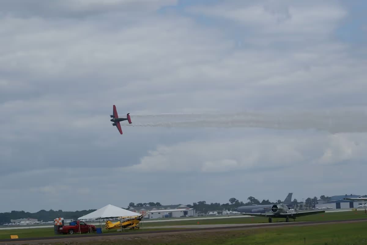 N9109R — Twin-engine aircraft
