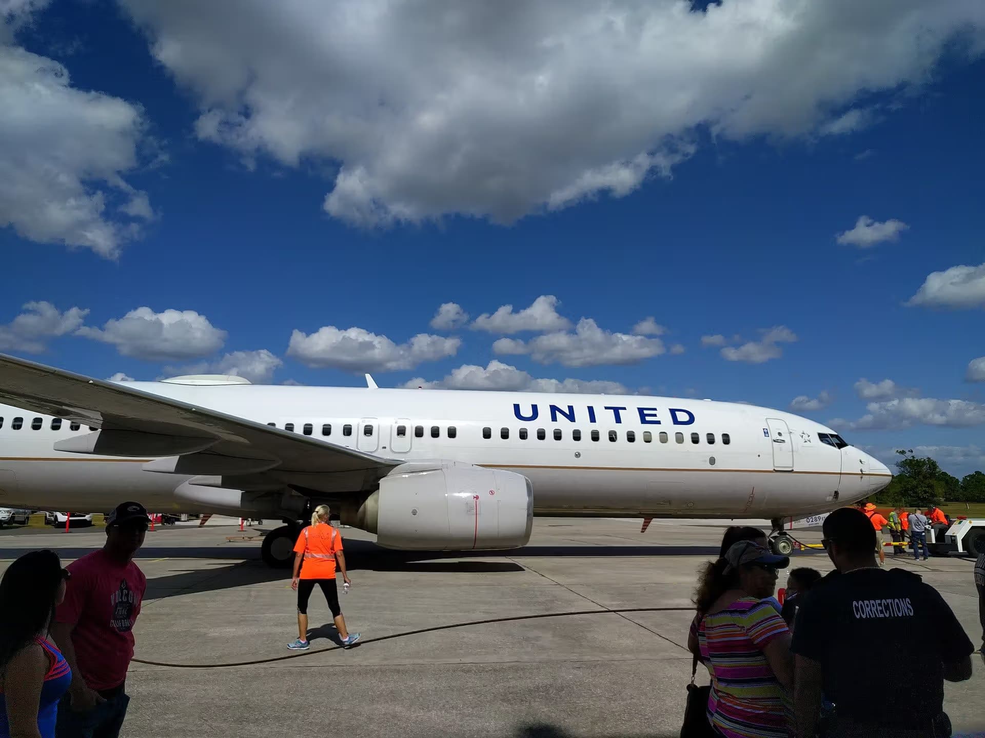N33289 — Boeing