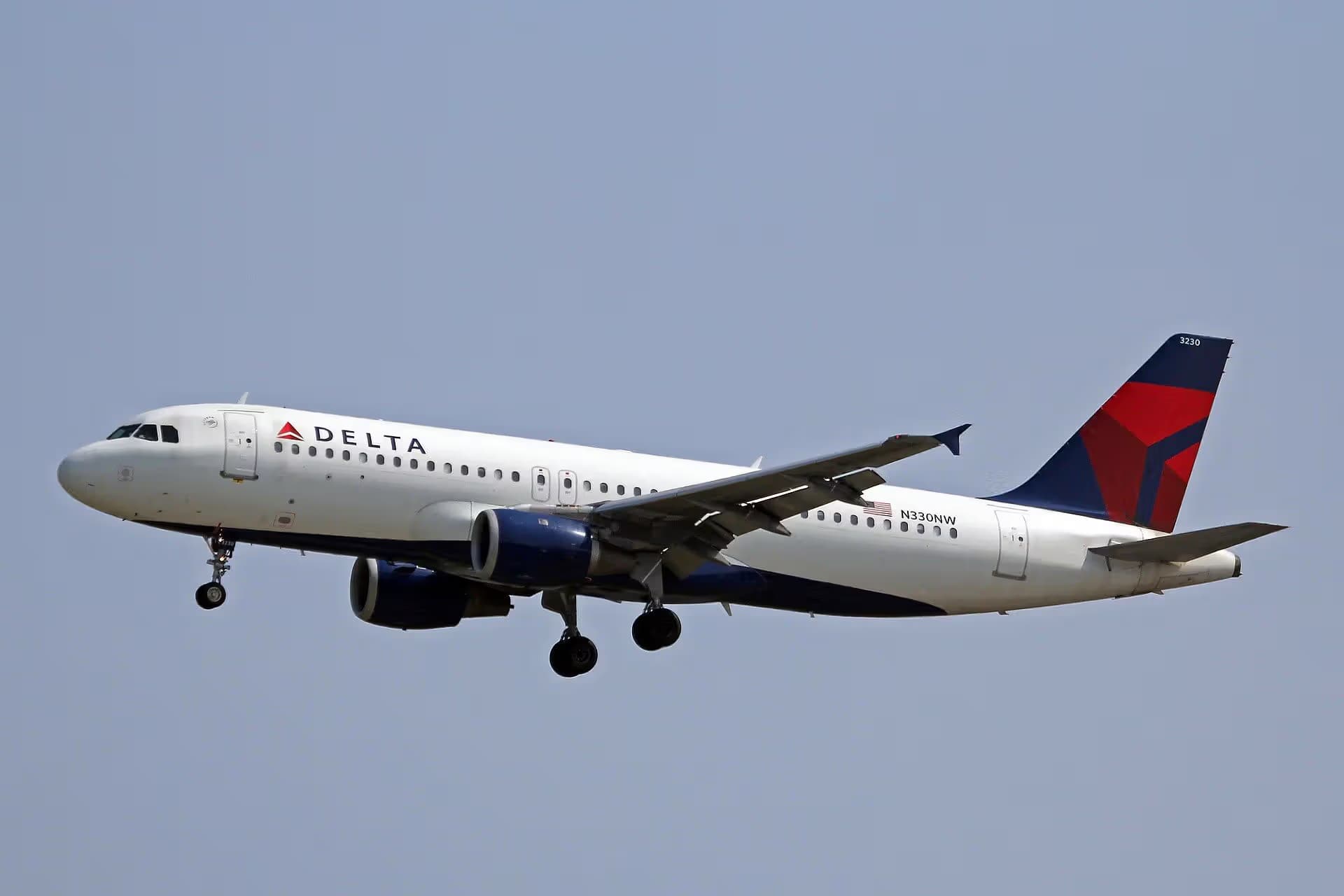 N330NW — Airbus