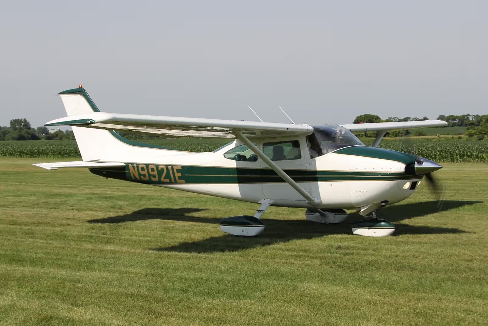 N9921E — Single-engine aircraft
