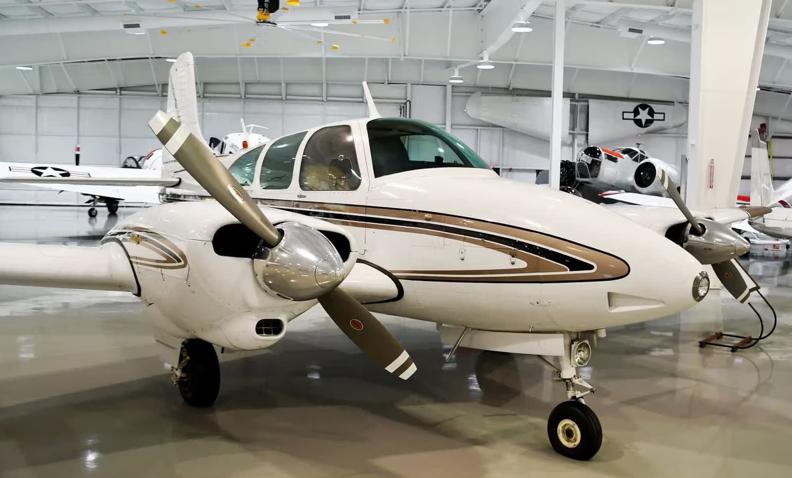 N9526Y — Beechcraft