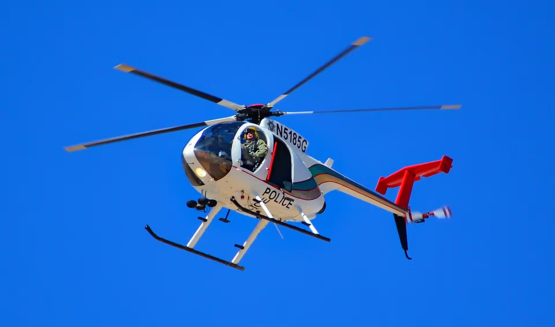 N5185G — Helicopter