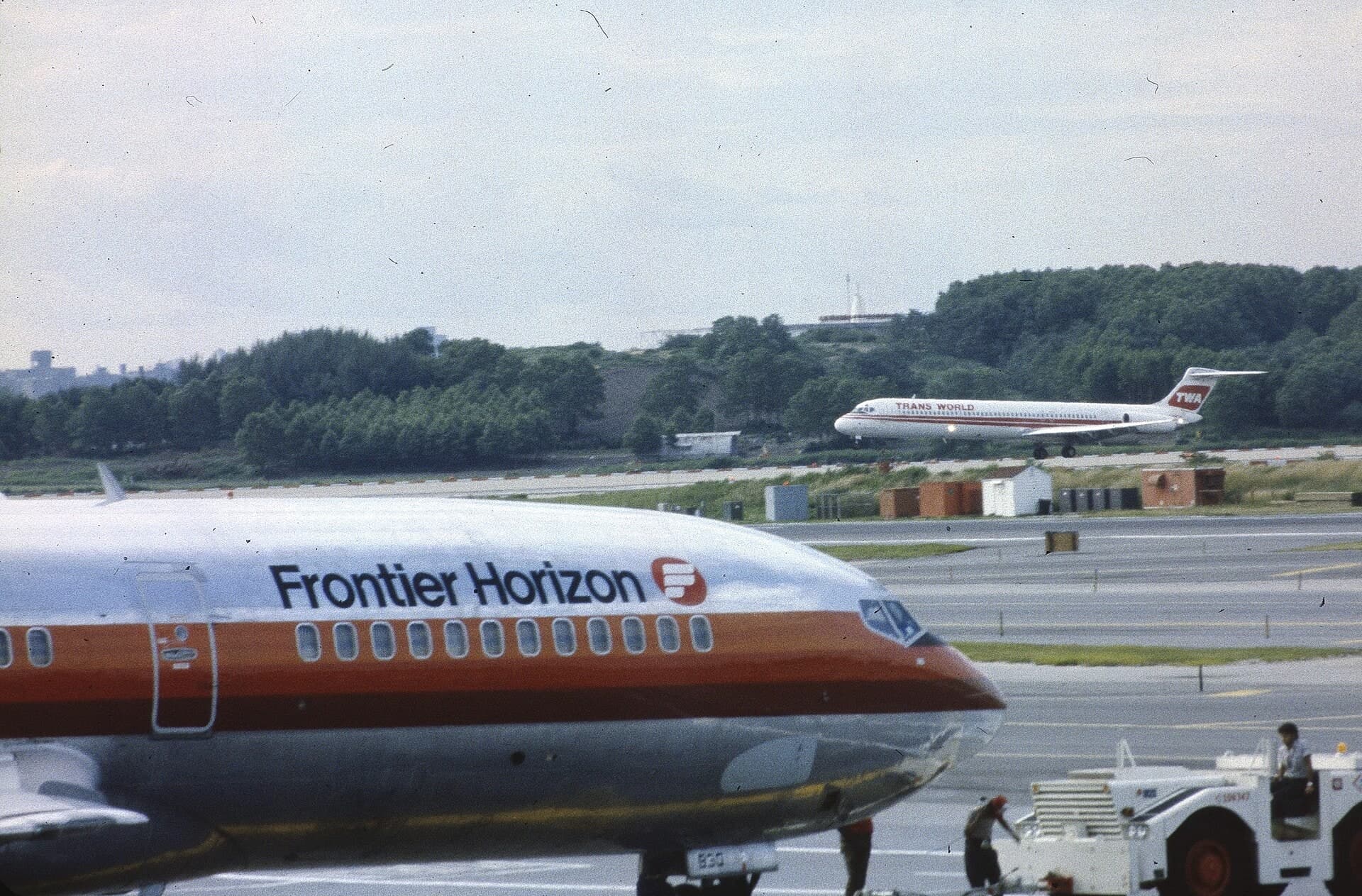 N1930 — Aircraft