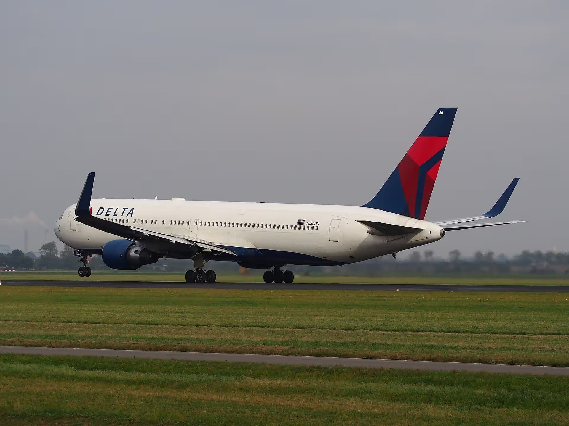 N180DN — Boeing