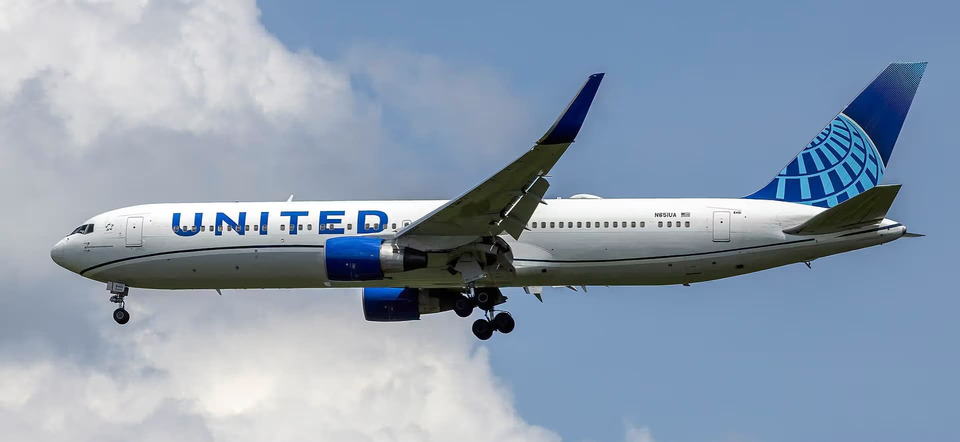 N651UA — Boeing